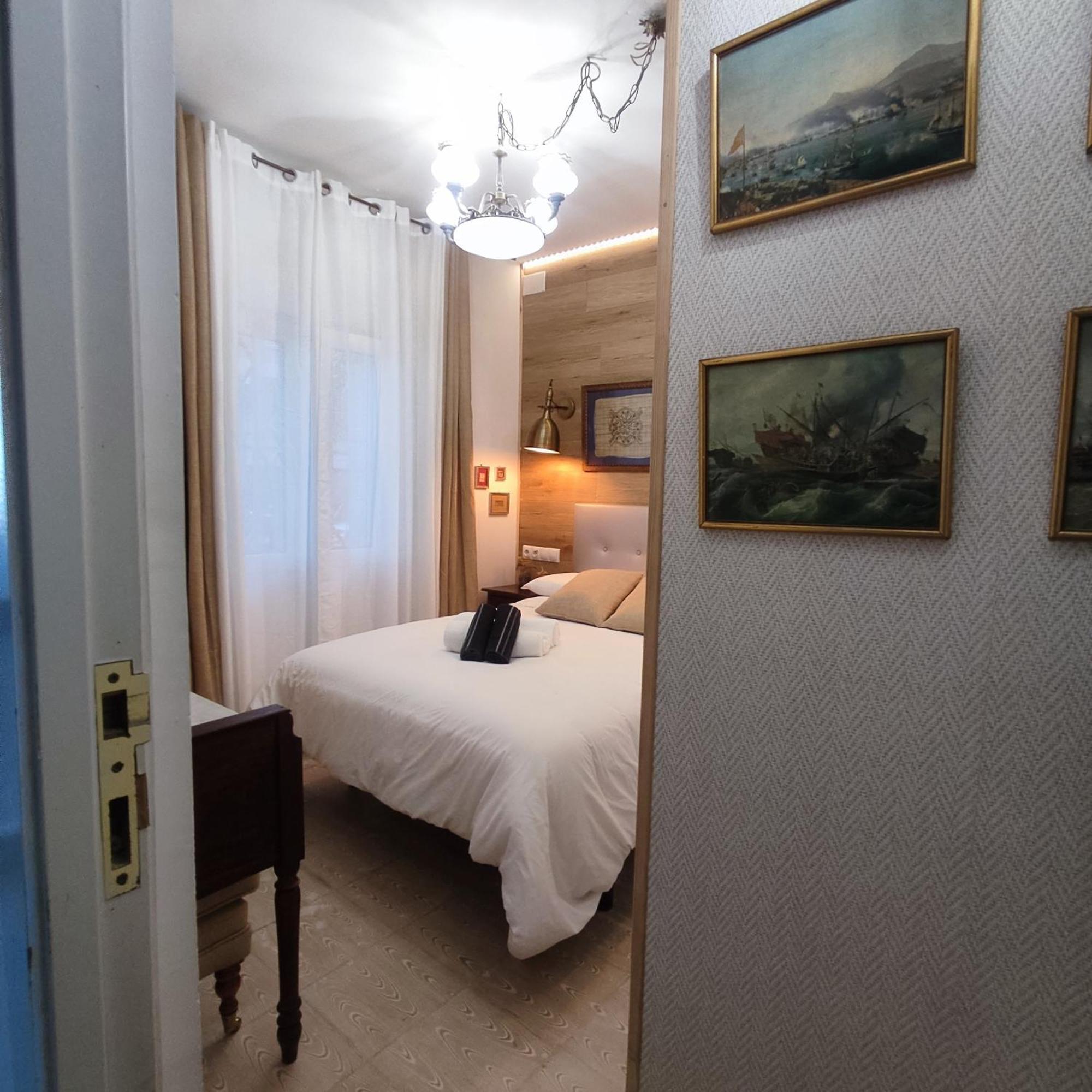 Studio Or With Private Bathroom Or With Shared Bathroom