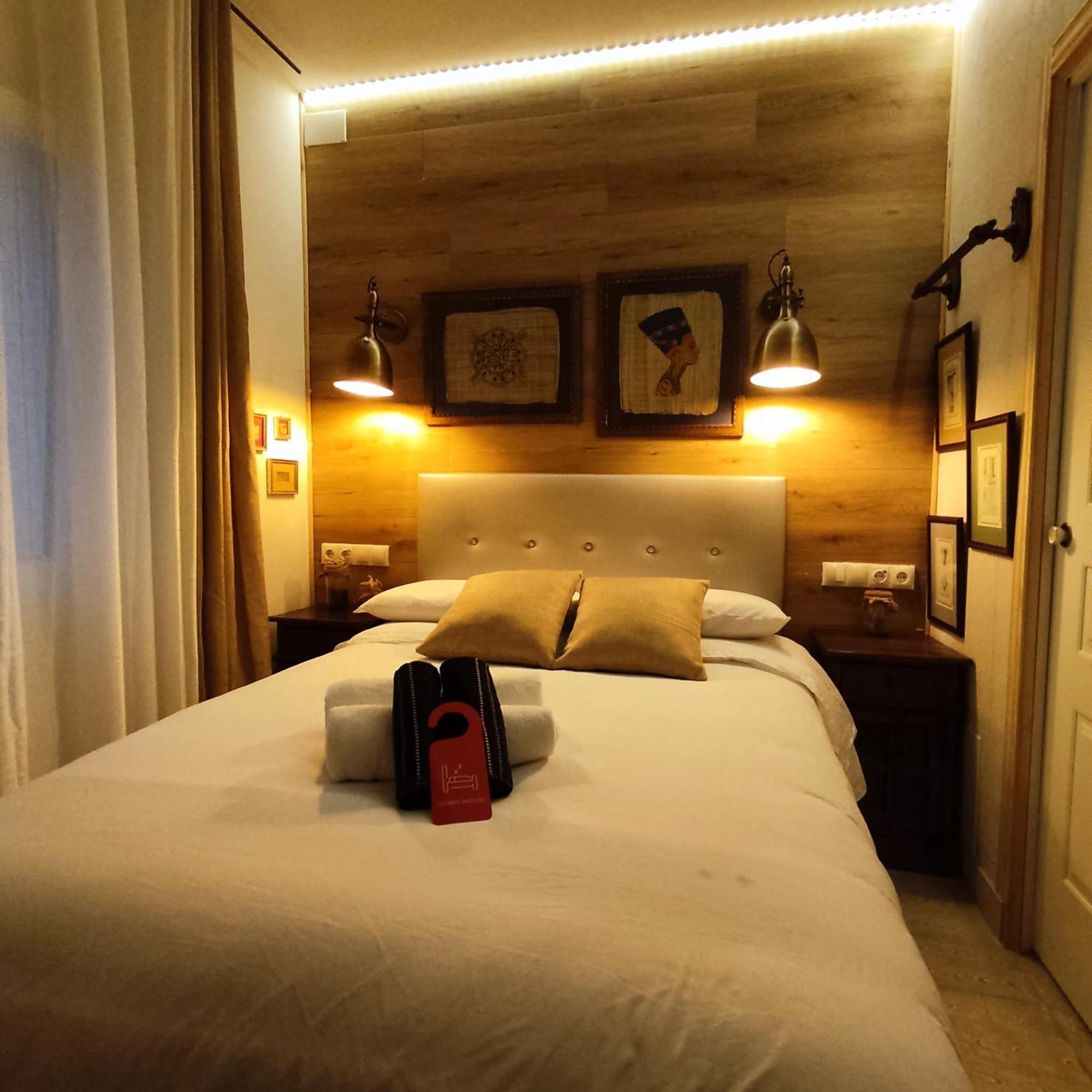 Studio Or With Private Bathroom Or With Shared Bathroom
