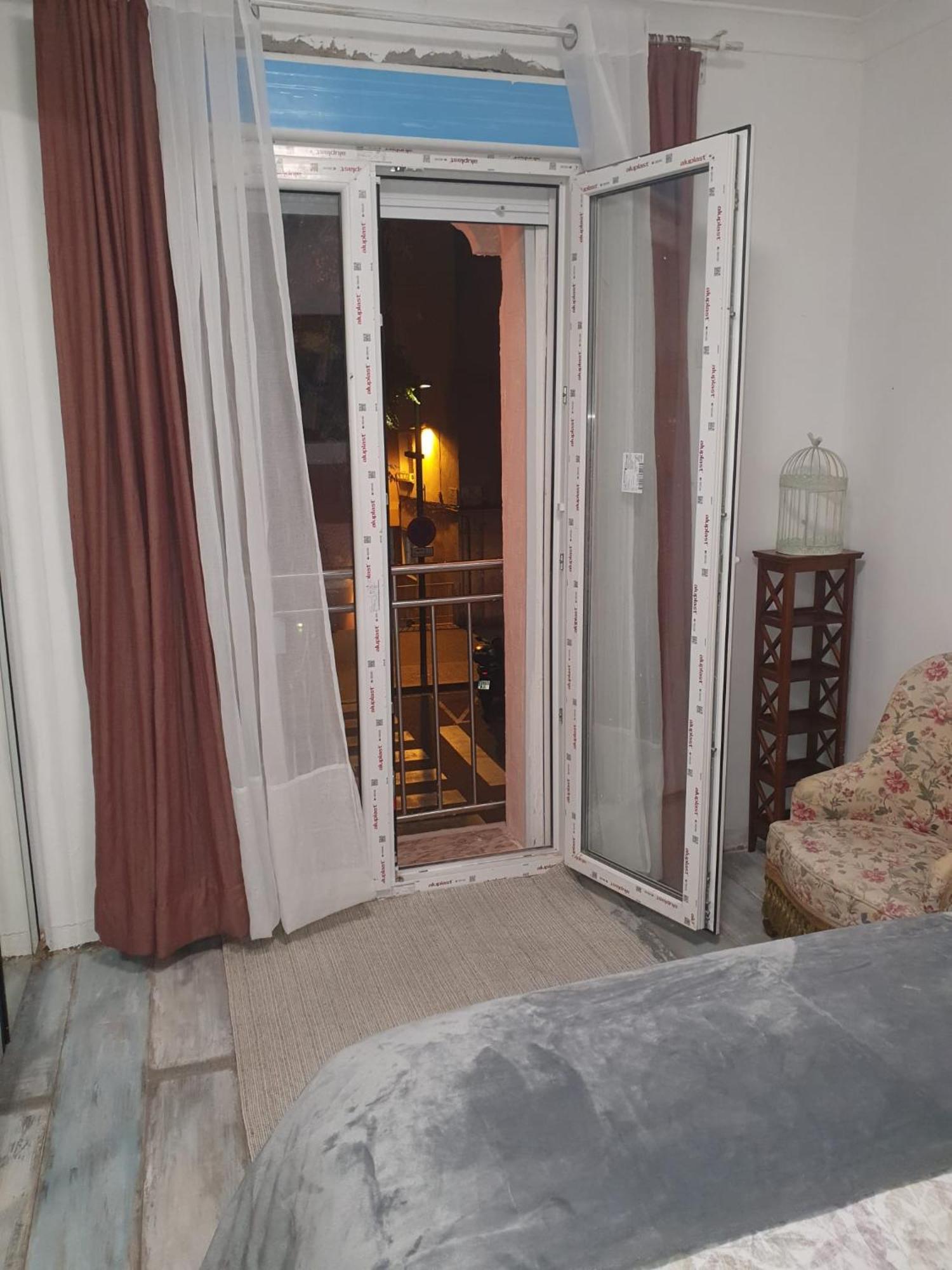 Apartamento Studio Or With Private Bathroom Or With Shared Bathroom *
