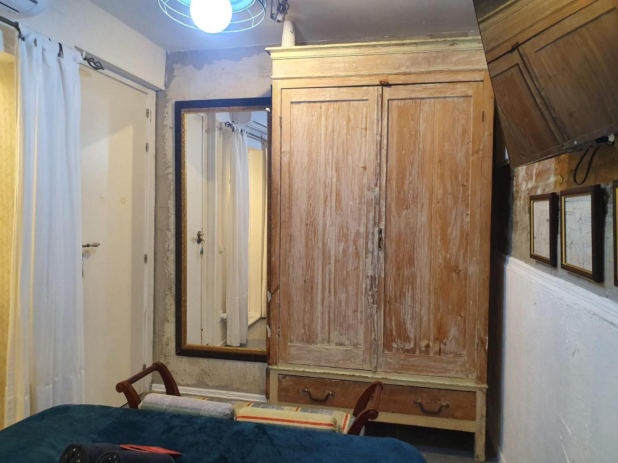 Studio Or With Private Bathroom Or With Shared Bathroom * Barcelona