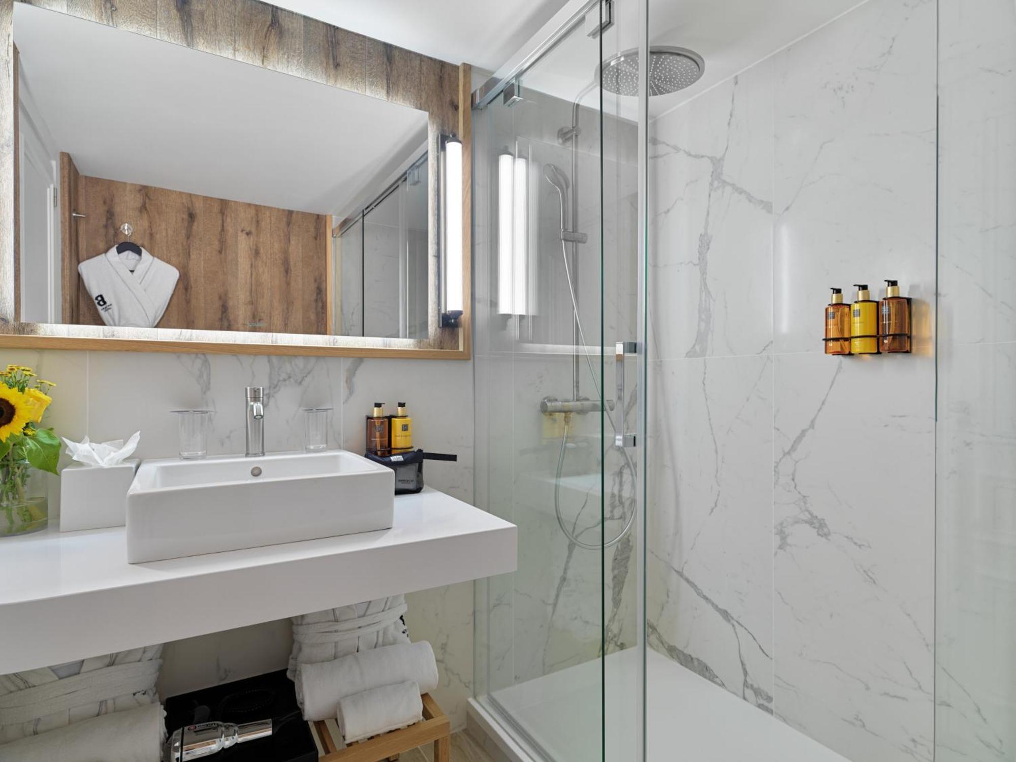 Boutique H10 Catalunya Plaza Hotel 3*