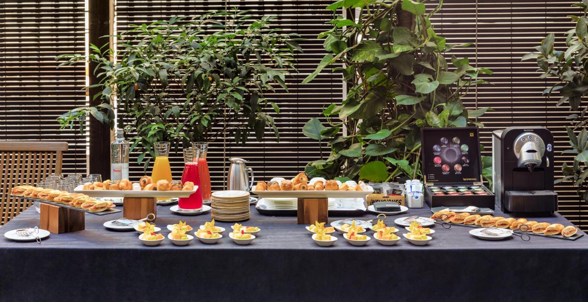 Boutique H10 Catalunya Plaza Hotel 3*