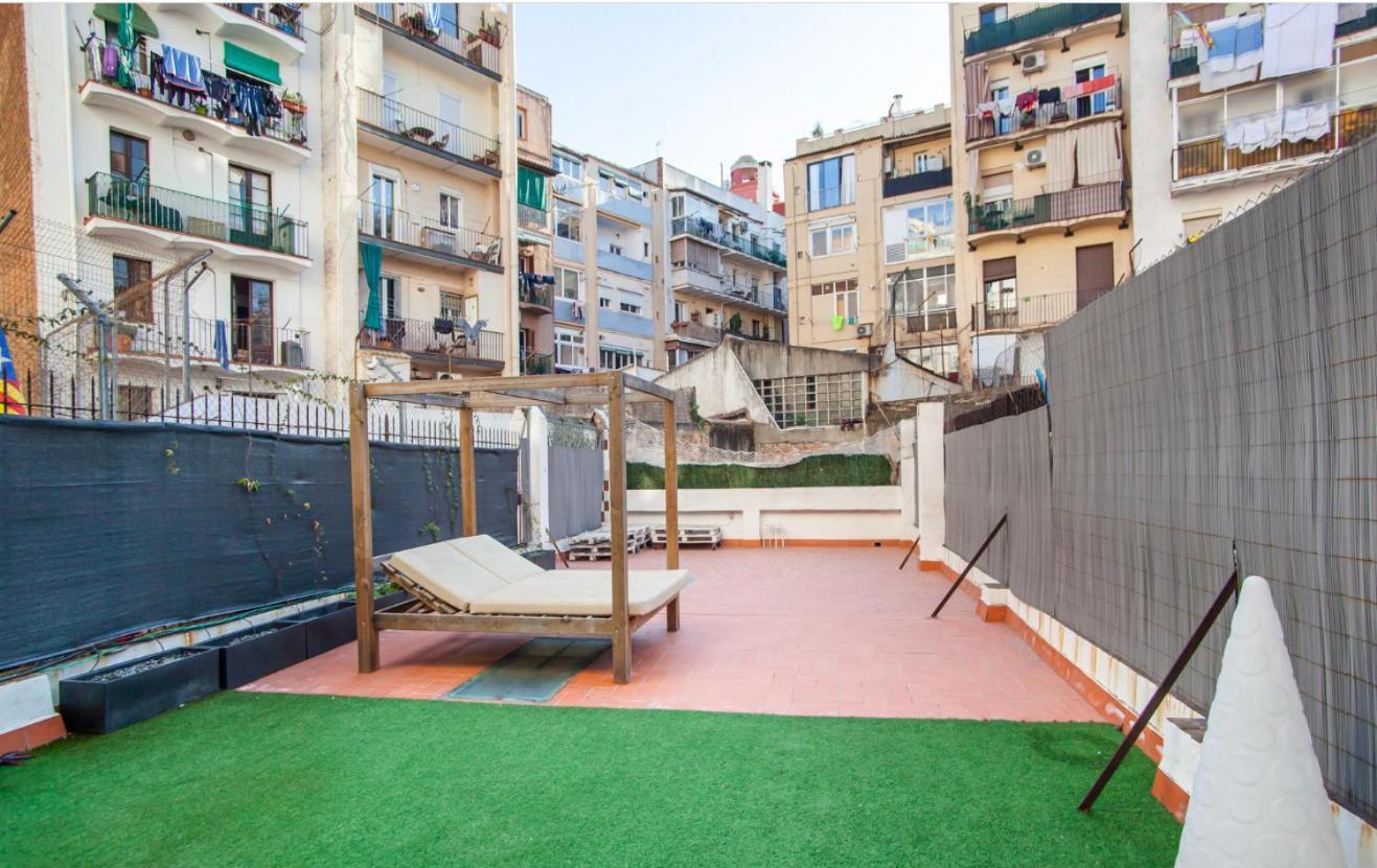 P2par1002 - Super Bright & New In The Center * Barcelona