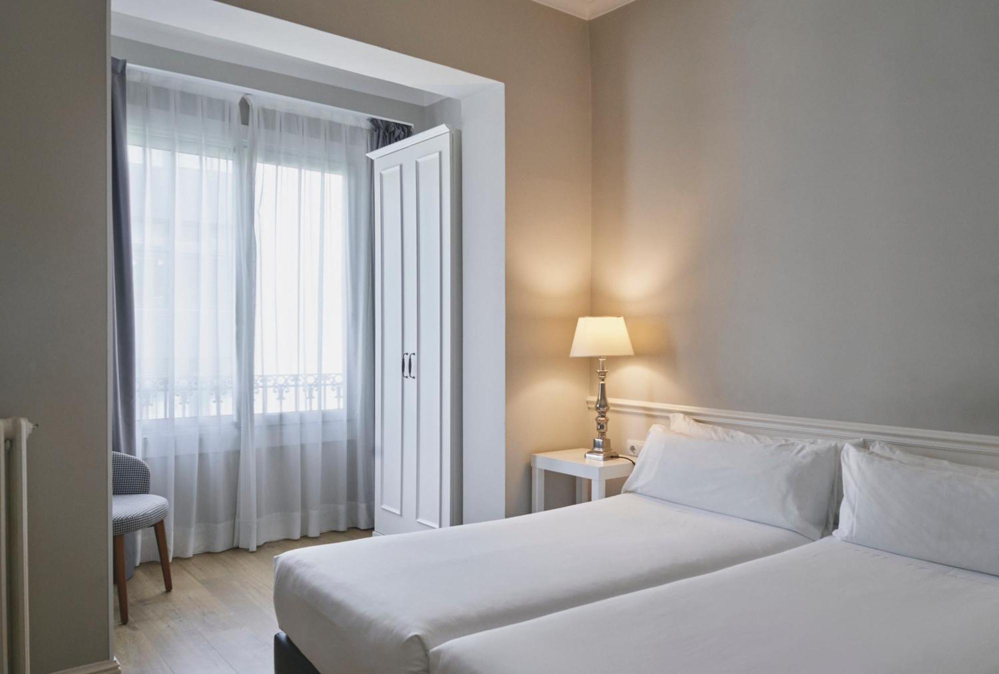 Mesón Castilla Atiram 3* Barcelona