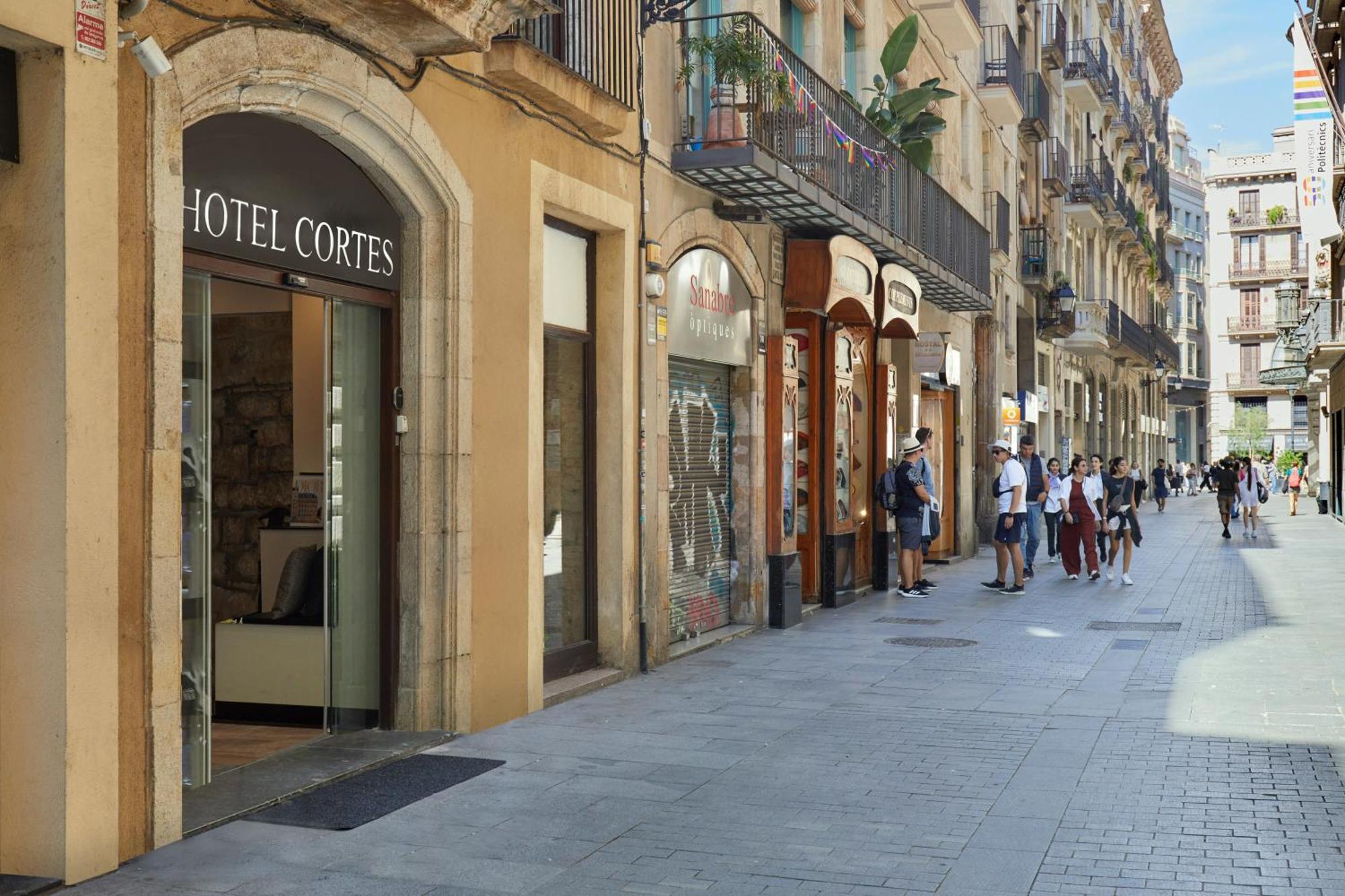 Cortes Rambla 3* Barcelona