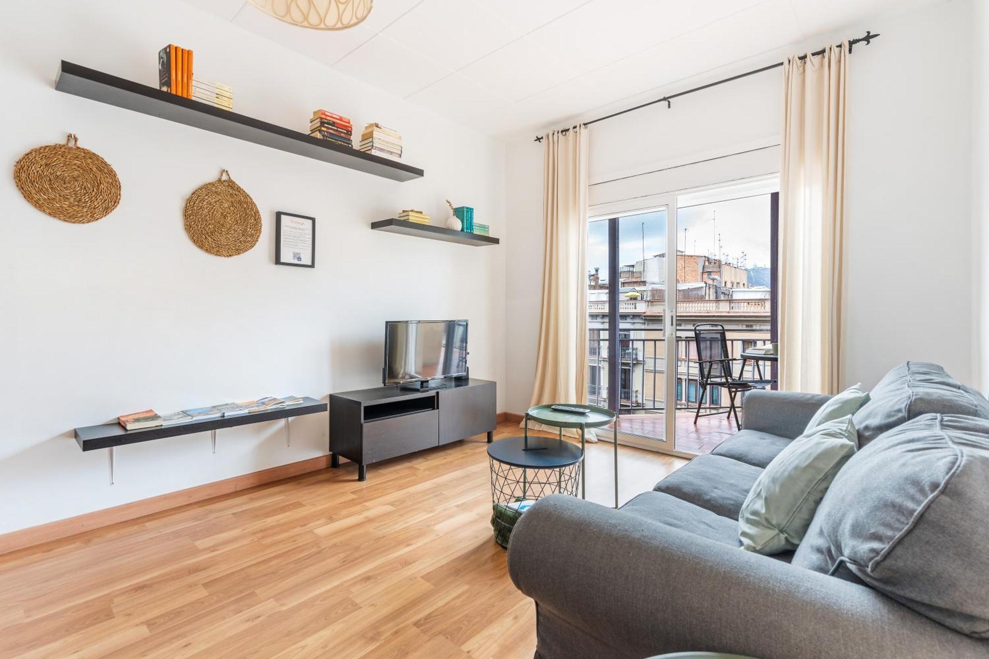 Heart Of The Sunny With Iconic Terrace View *