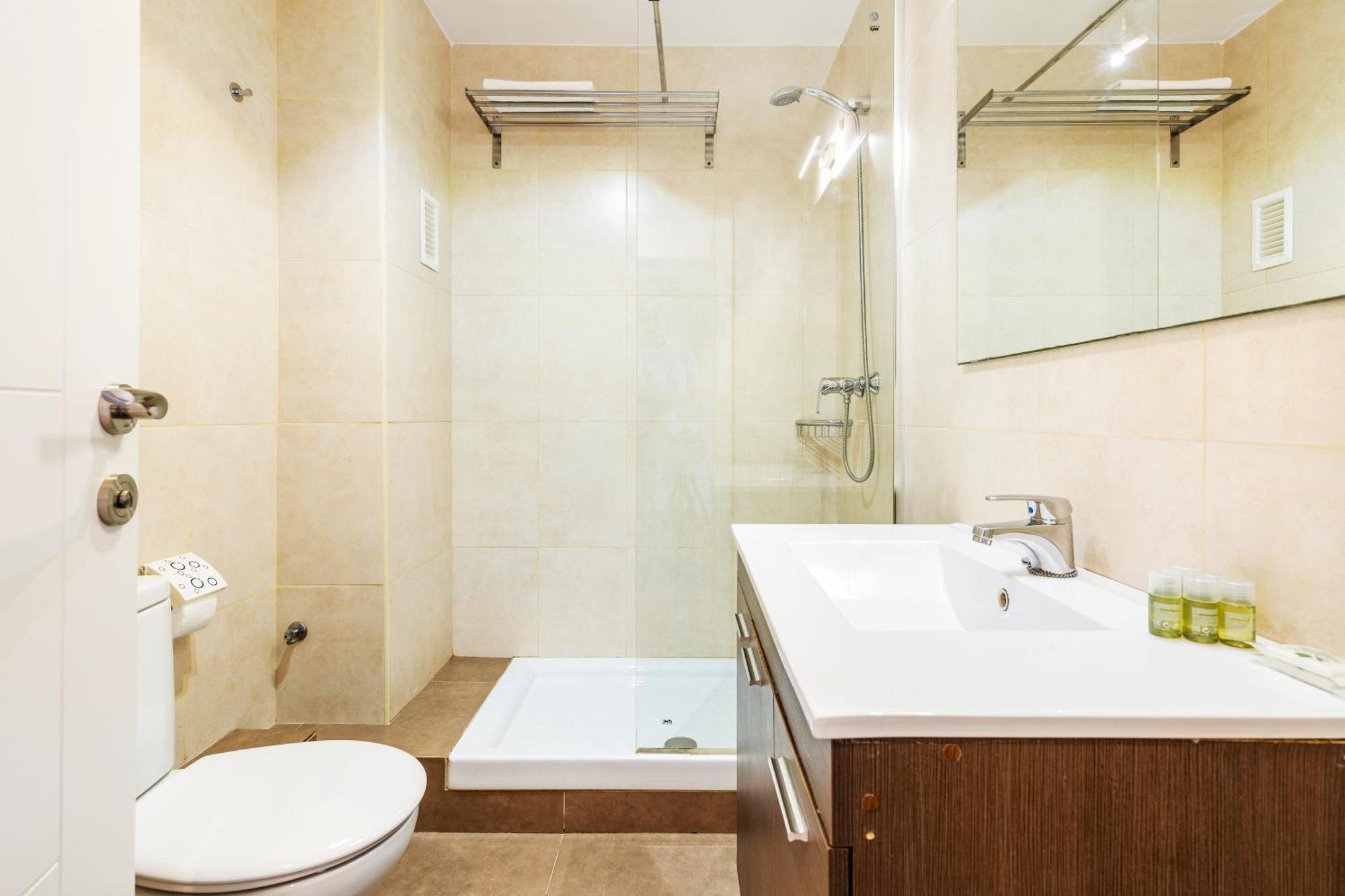 Heart Of The Sunny With Iconic Terrace View Apartamento Barcelona