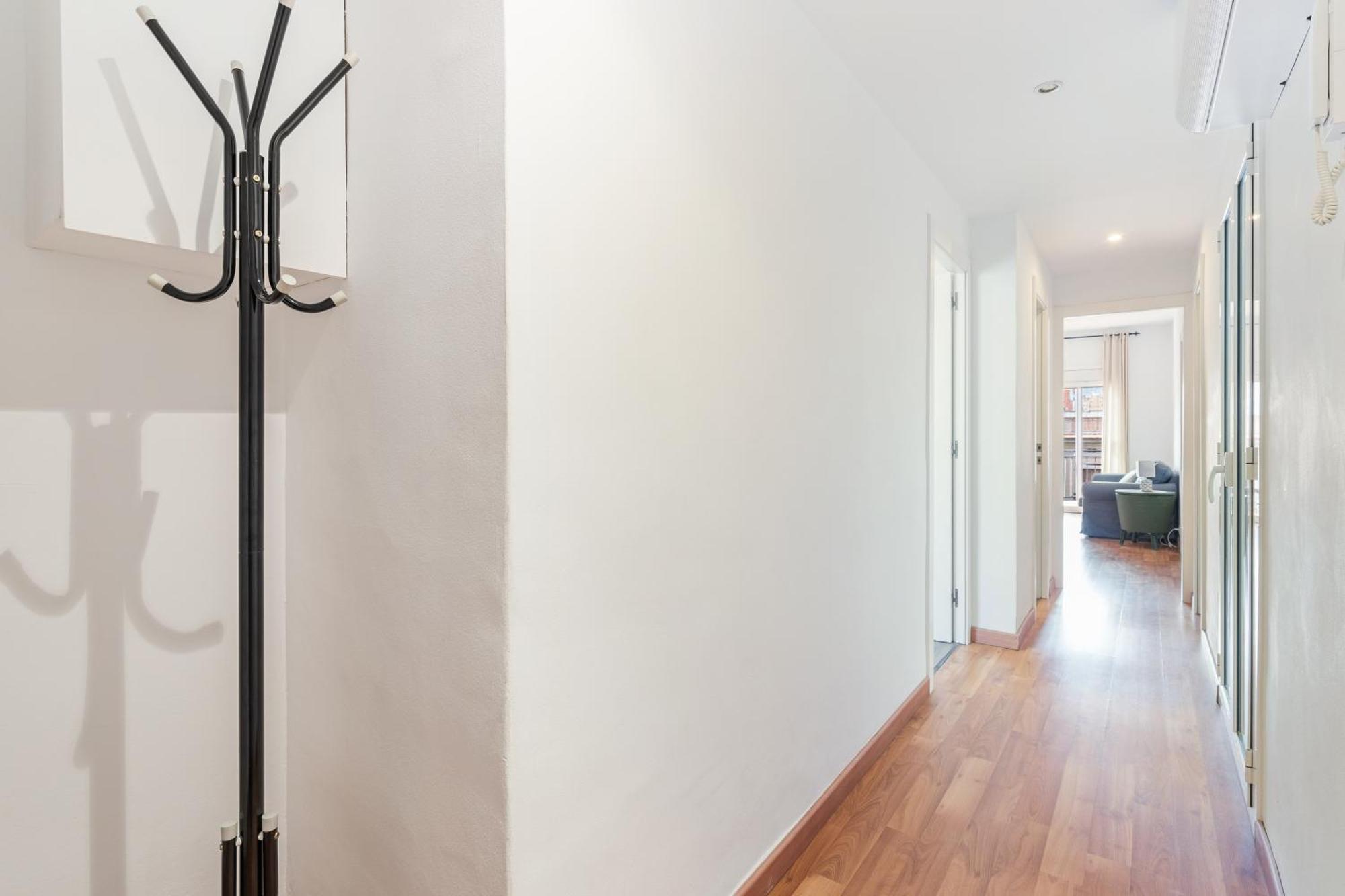 Heart Of The City Sunny With Iconic Terrace View Apartment
