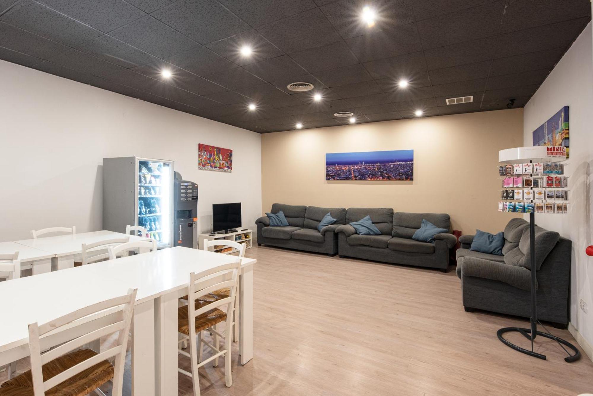 Hostel No Limit Barcelona Central *