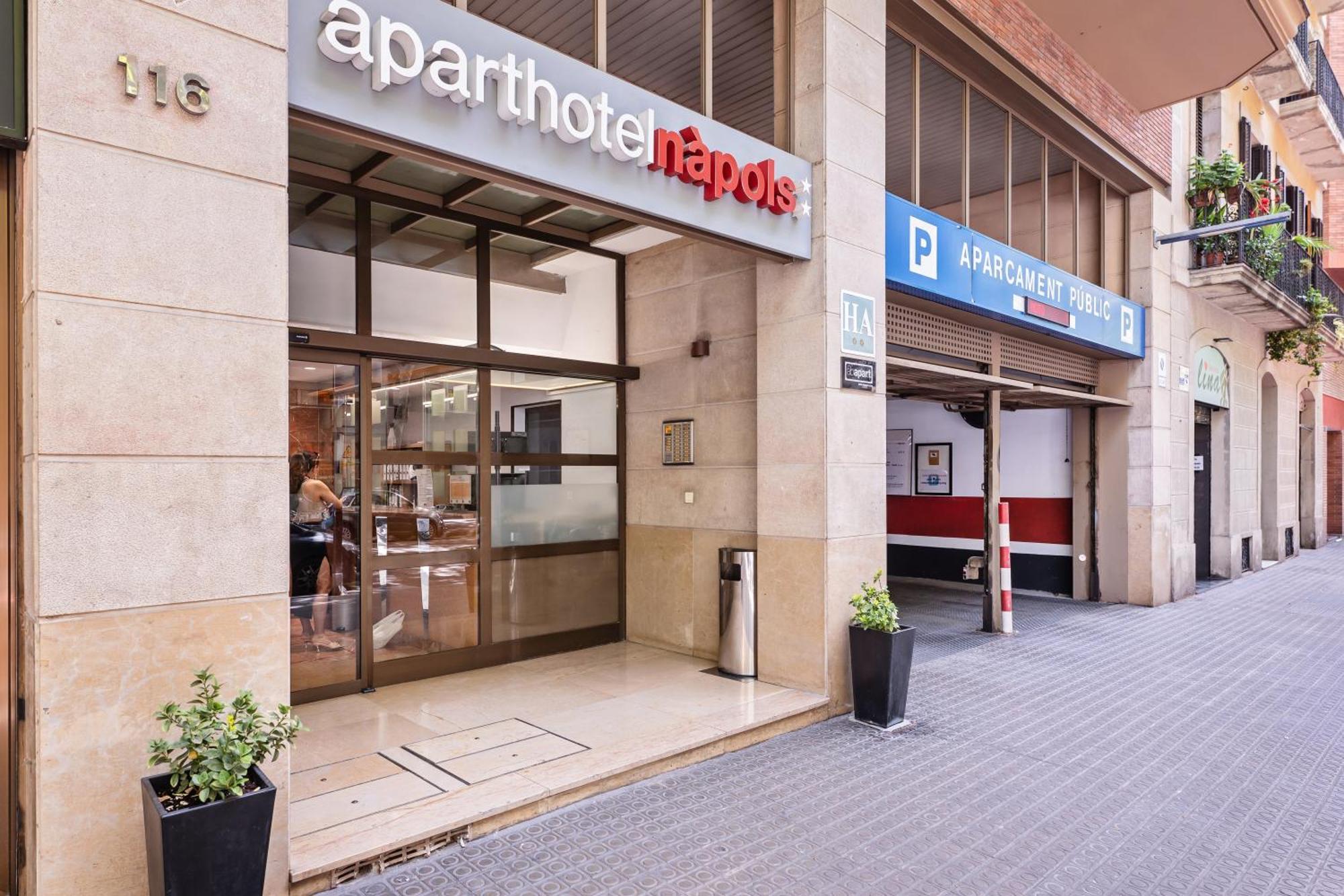 Apartahotel Napols - Abapart 2*