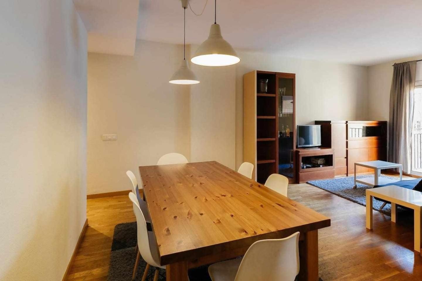Comfortable 4 2bath W Balcony Apartamento *