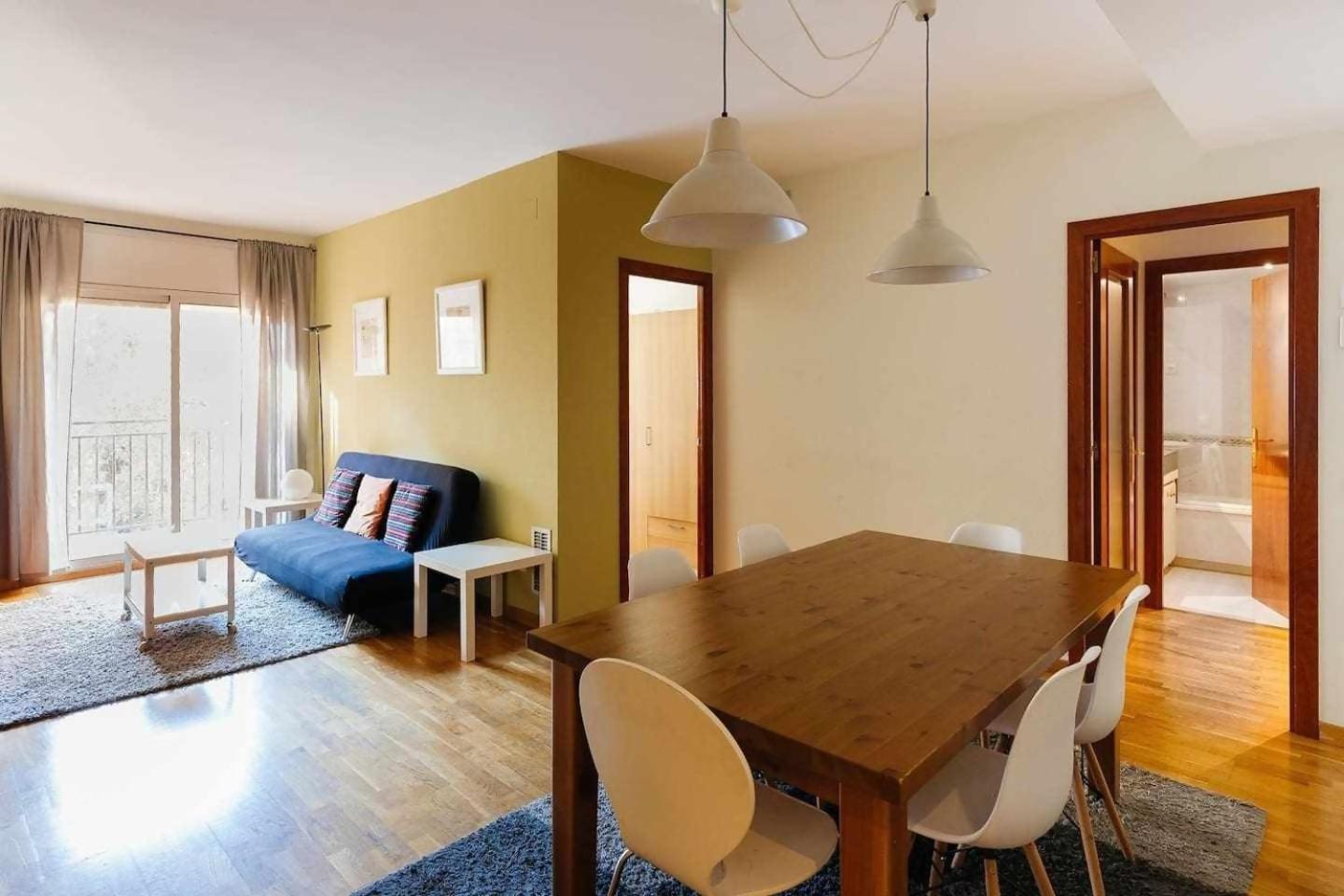 Apartamento Comfortable 4 2bath W Balcony Barcelona