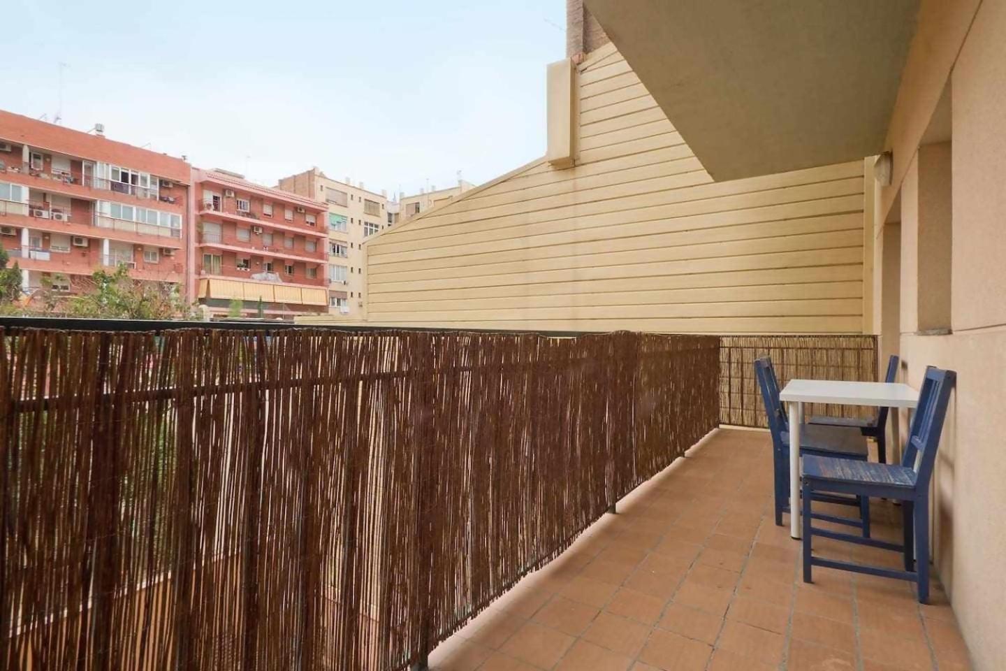 Comfortable 4 2bath W Balcony Apartamento