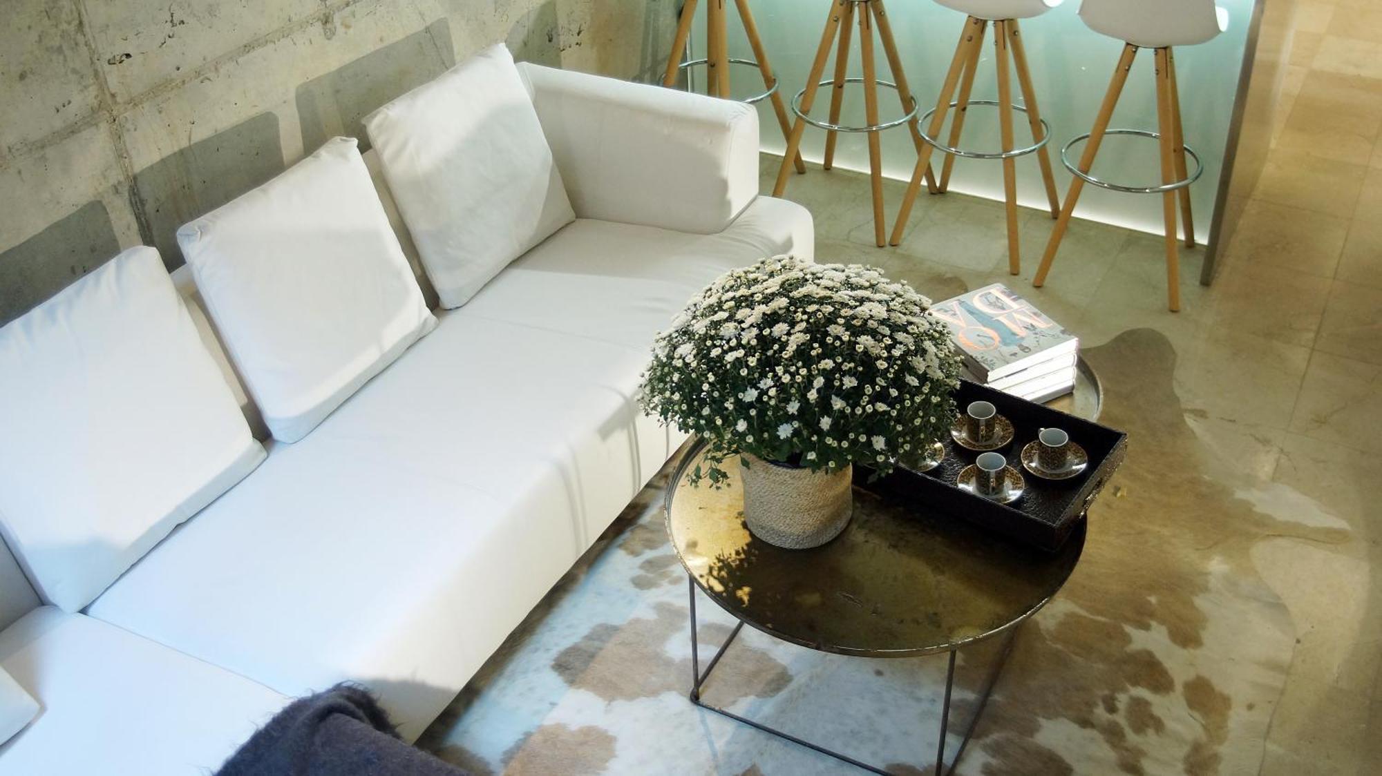 My Space Emirates - Fully Equipped Near The With Shared Pool Barcelona