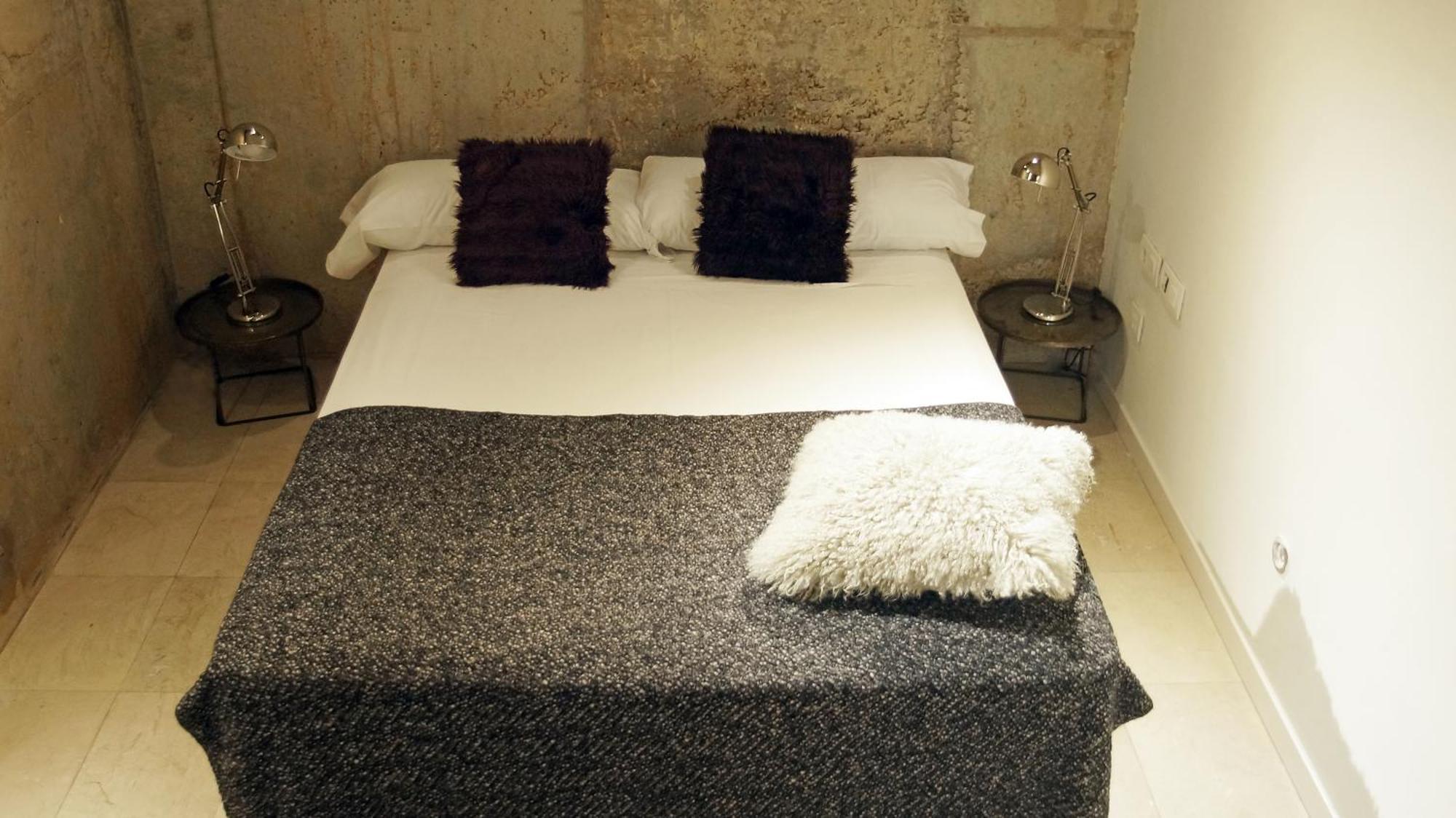 My Space Emirates - Fully Equipped Near The With Shared Pool Apartamento Barcelona