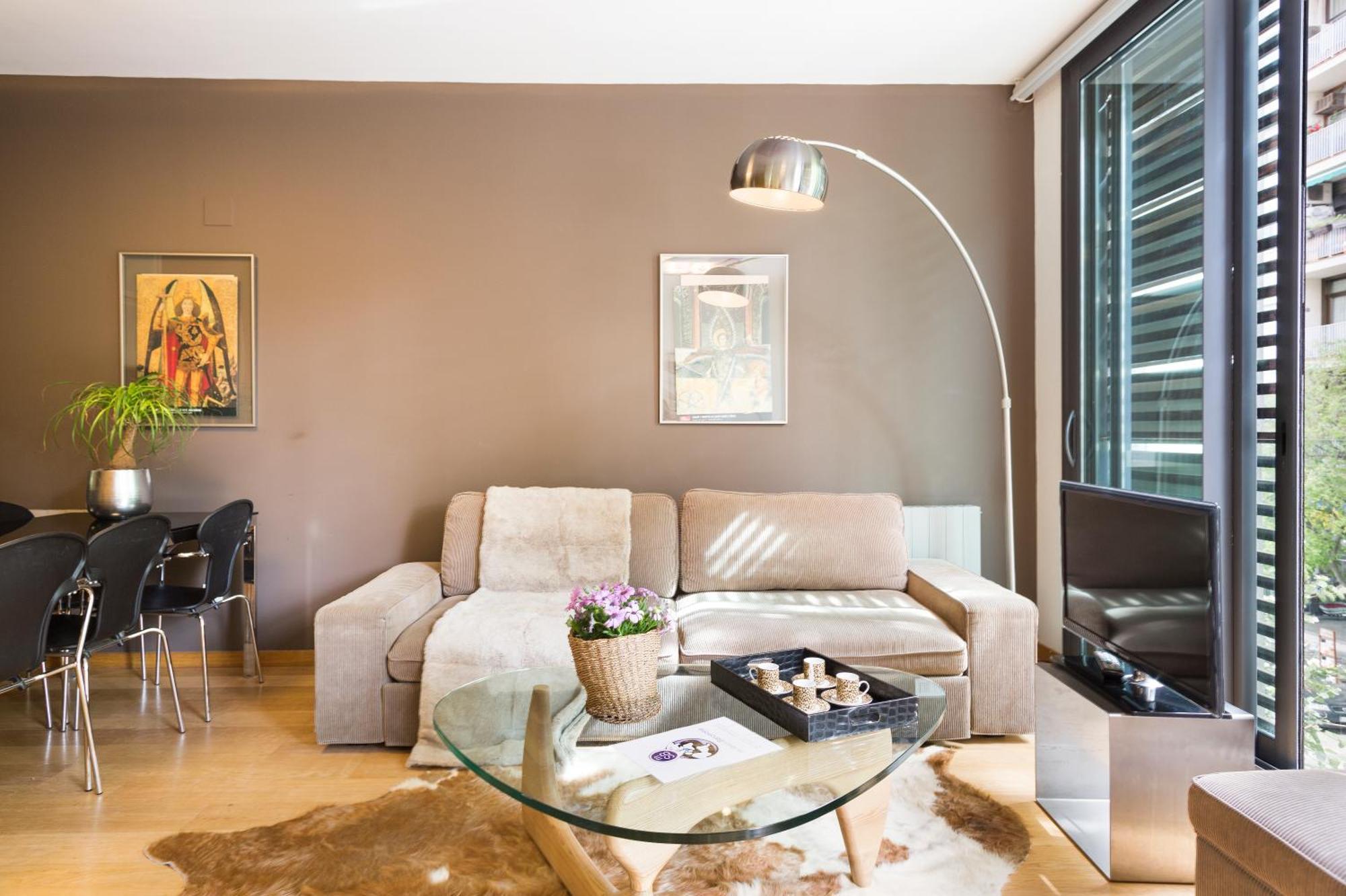 Apartamento My Space Emirates - Fully Equipped Near The With Shared Pool