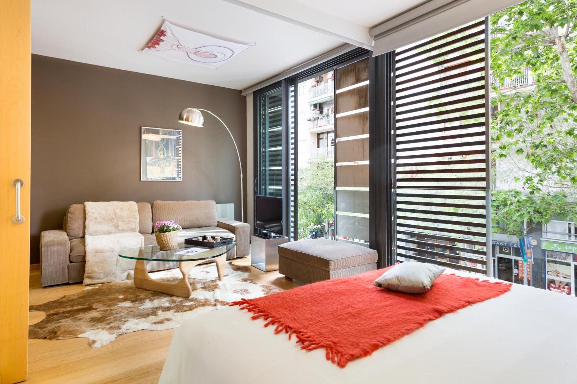 My Space Emirates - Fully Equipped Near The With Shared Pool * Barcelona
