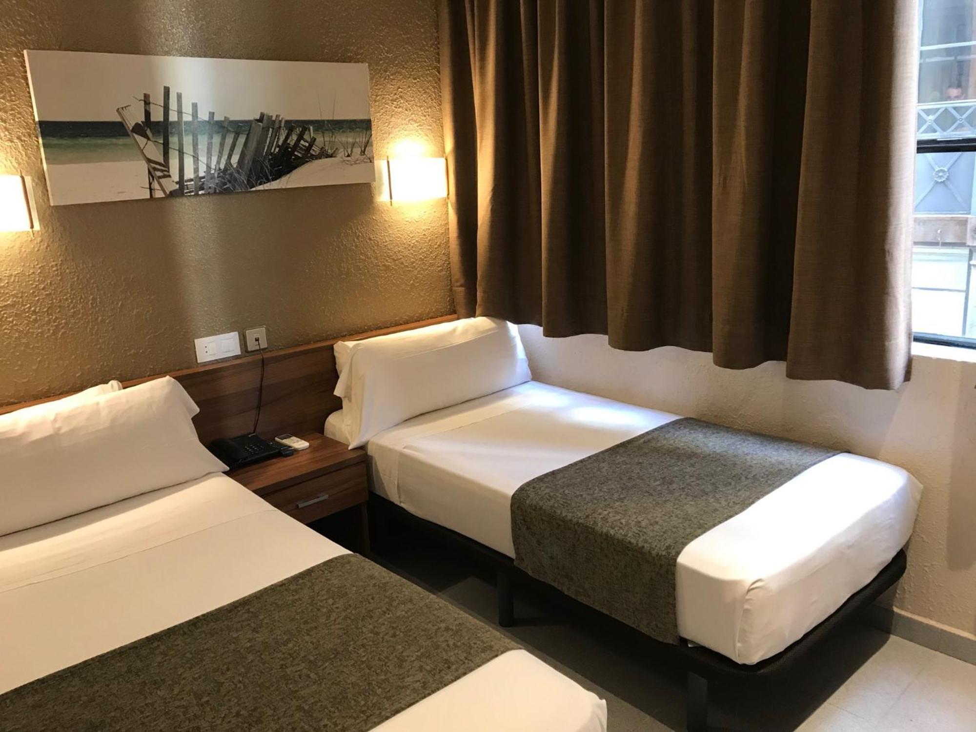 Aneto Hotel