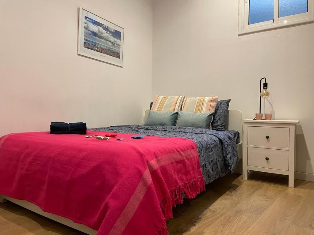 By La Rambla Rooms * Barcelona