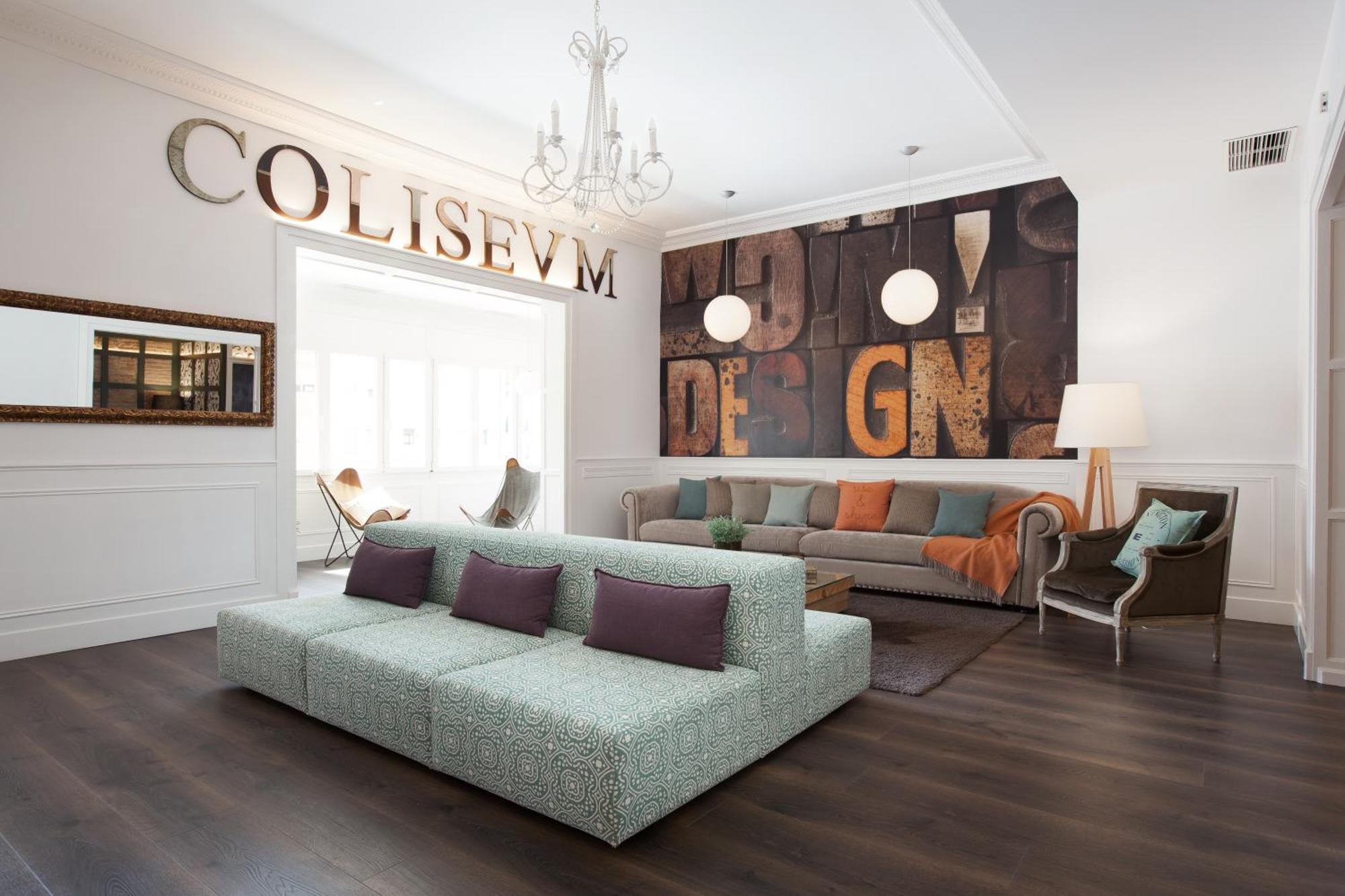 Enjoybcn Coliseum Apartamento *