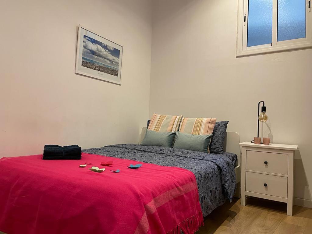 By La Rambla Rooms Hostal *