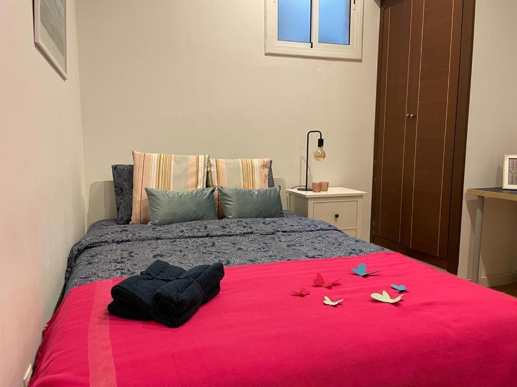 By La Rambla Rooms * Barcelona