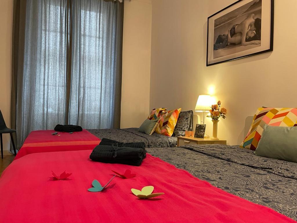 Hostal By La Rambla Rooms *