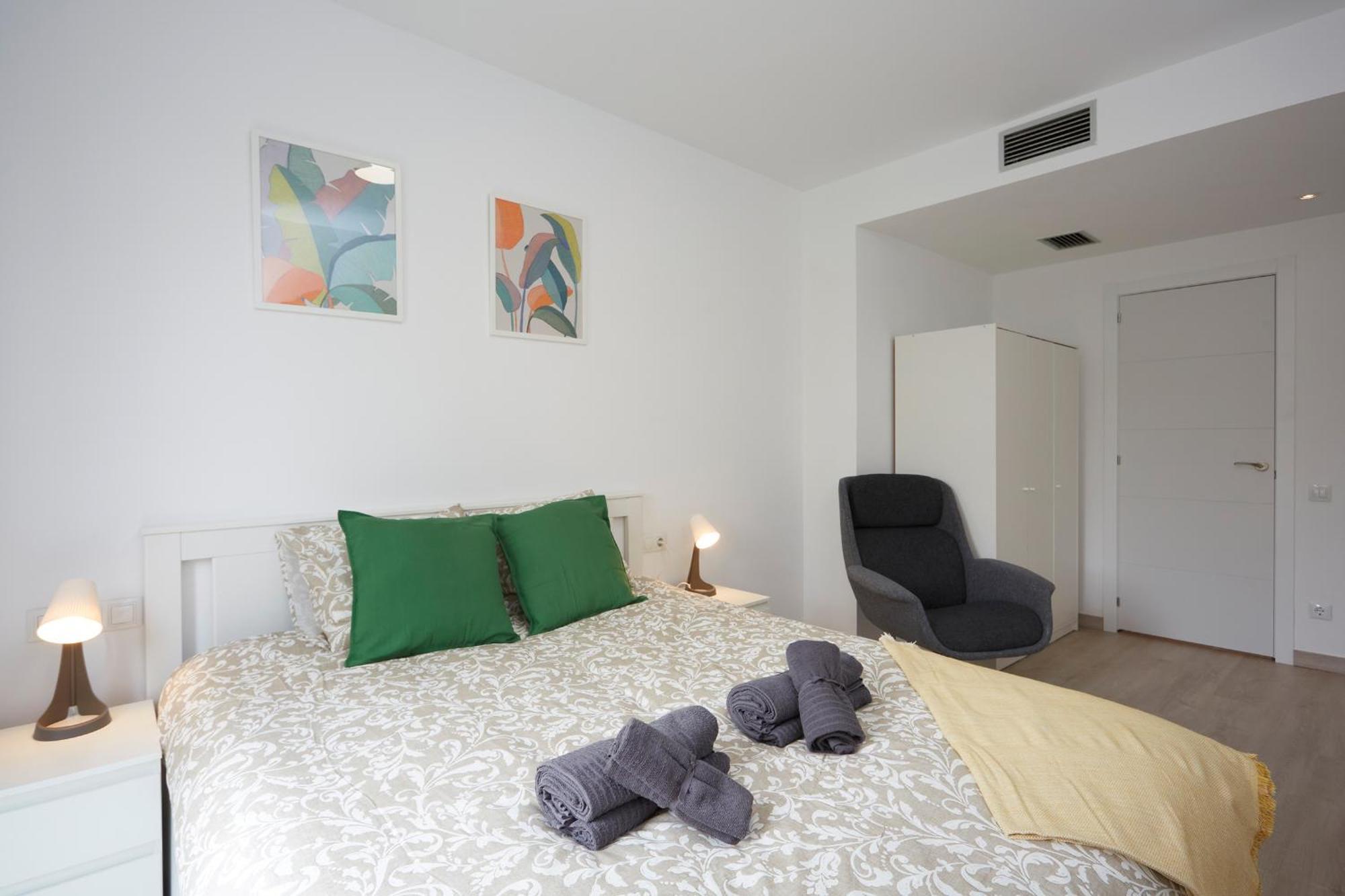 Apartment Three Bedroom Two Bathroom Close To Beach