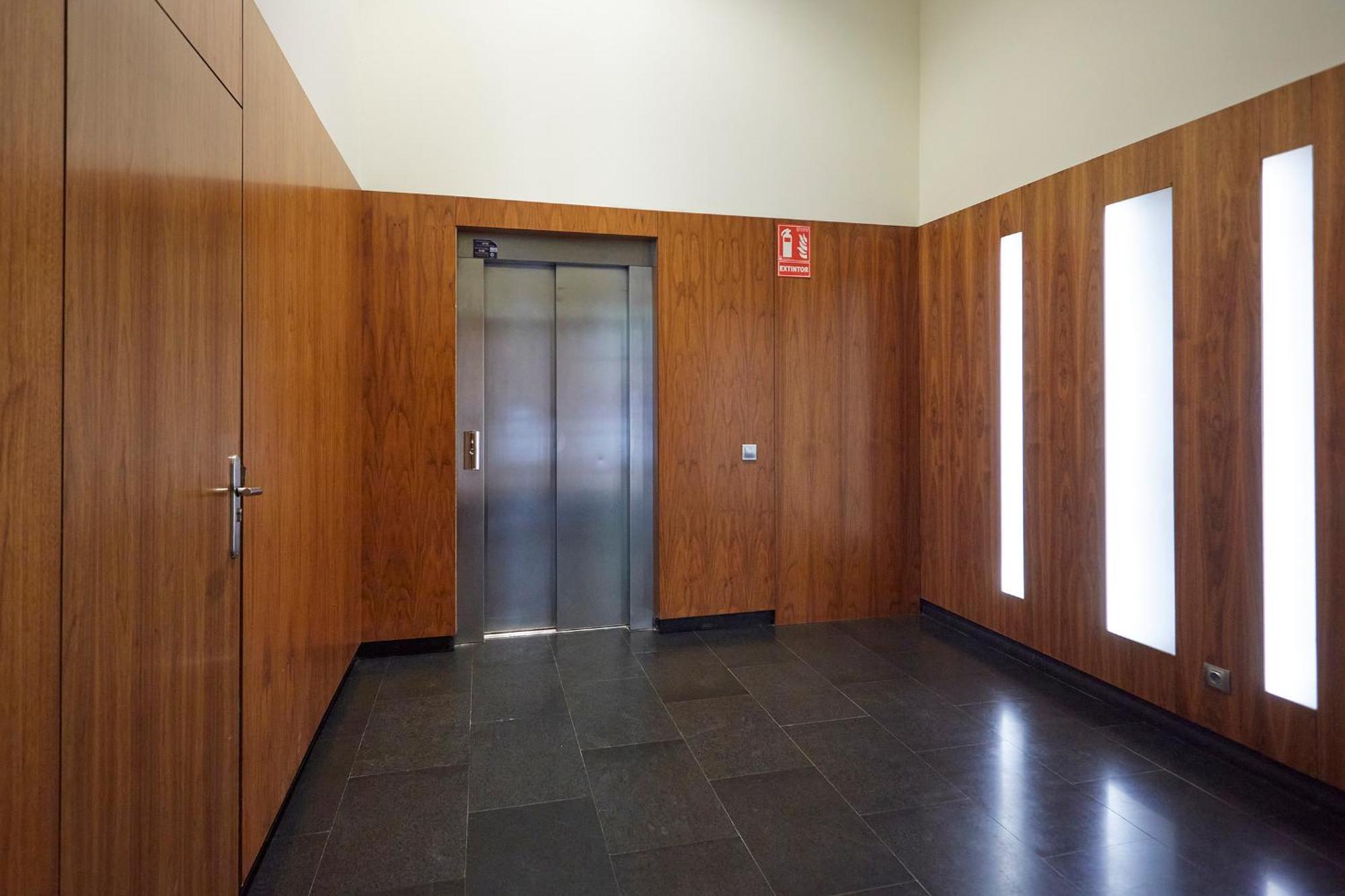 Apartment Three Bedroom Two Bathroom Close To Beach *