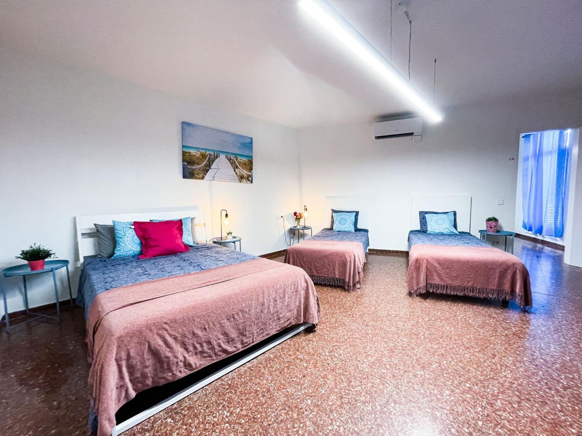 By Cathedral Hostel Barcelona