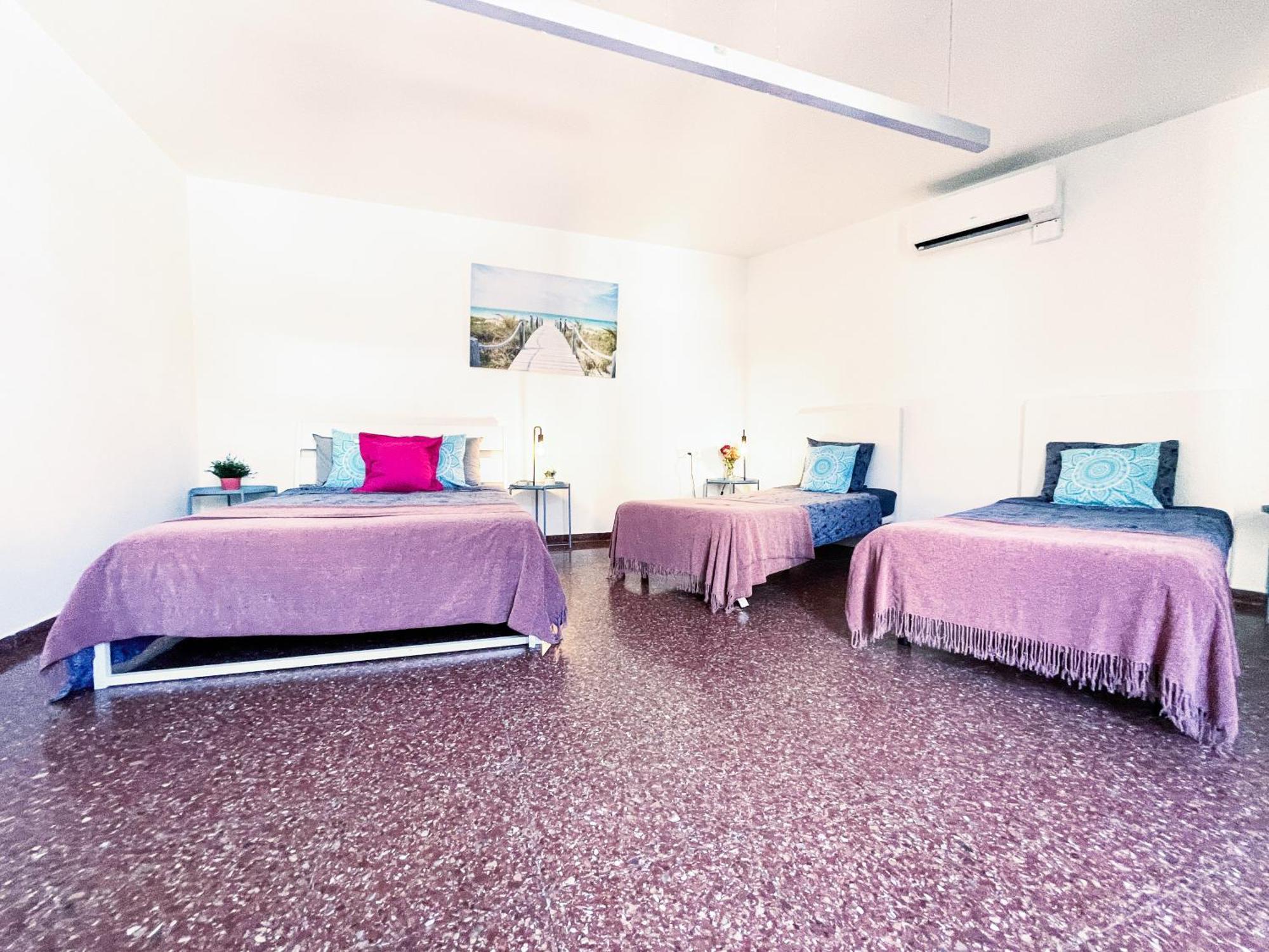 By Cathedral Hostel Barcelona