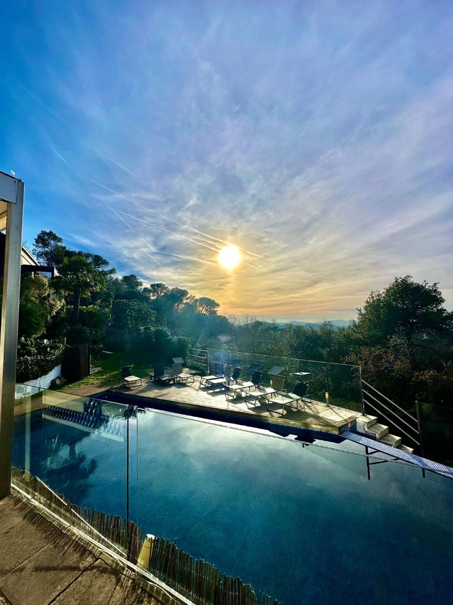 Resort Aya House Barcelona