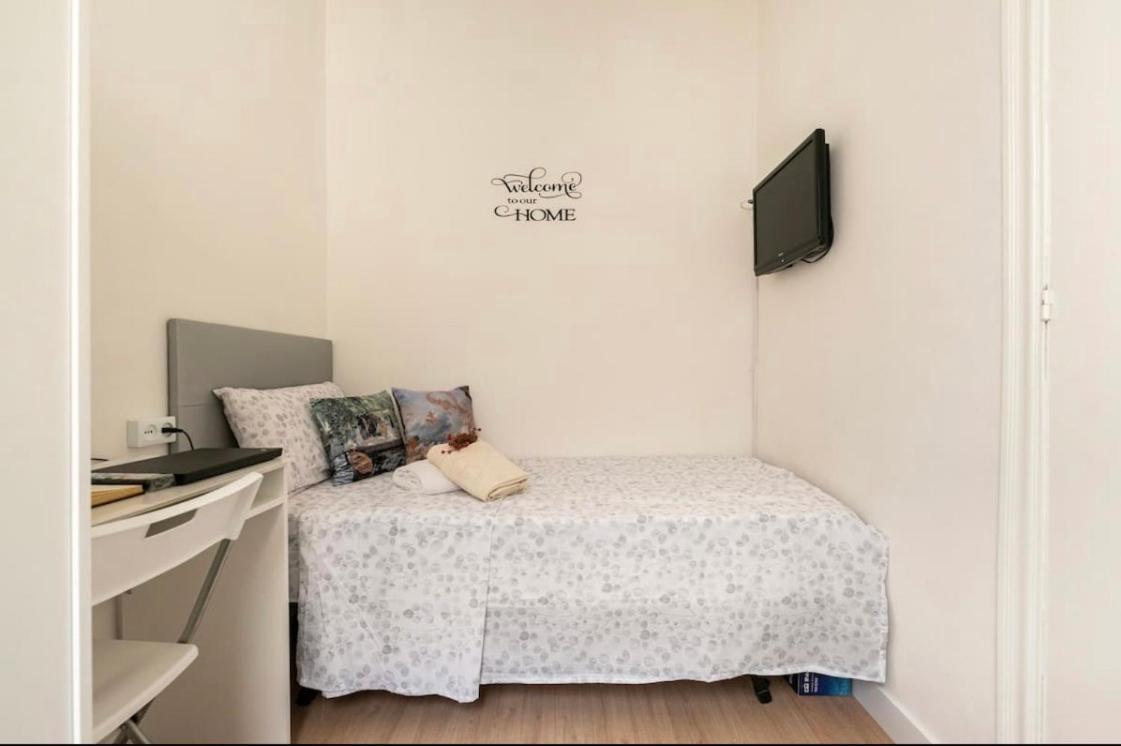 Habitacion Privada En Piso Compartido Junto A La Sagrada Familia * Barcelona