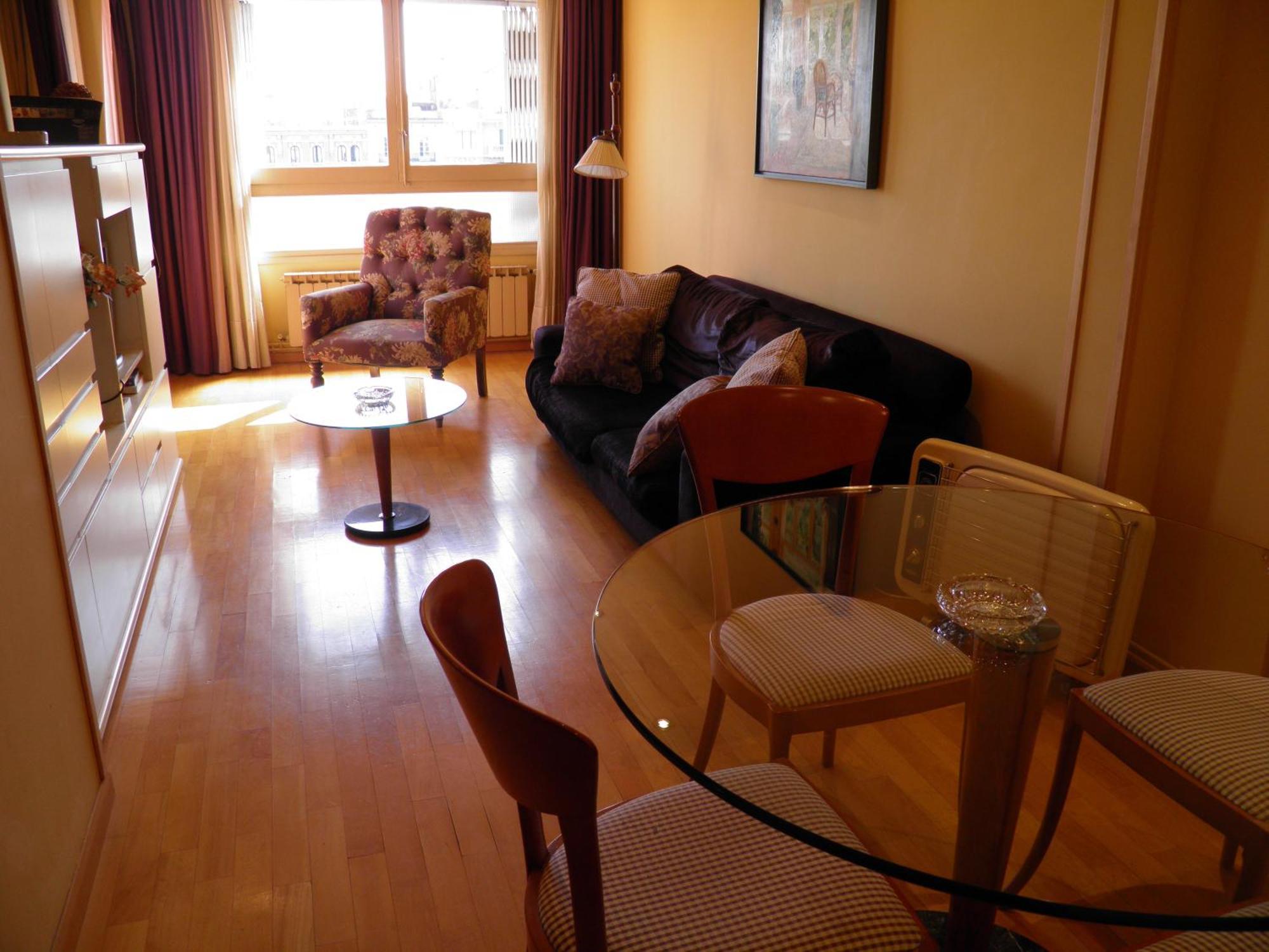 Apartamento Sant Jordi Girona 97 *