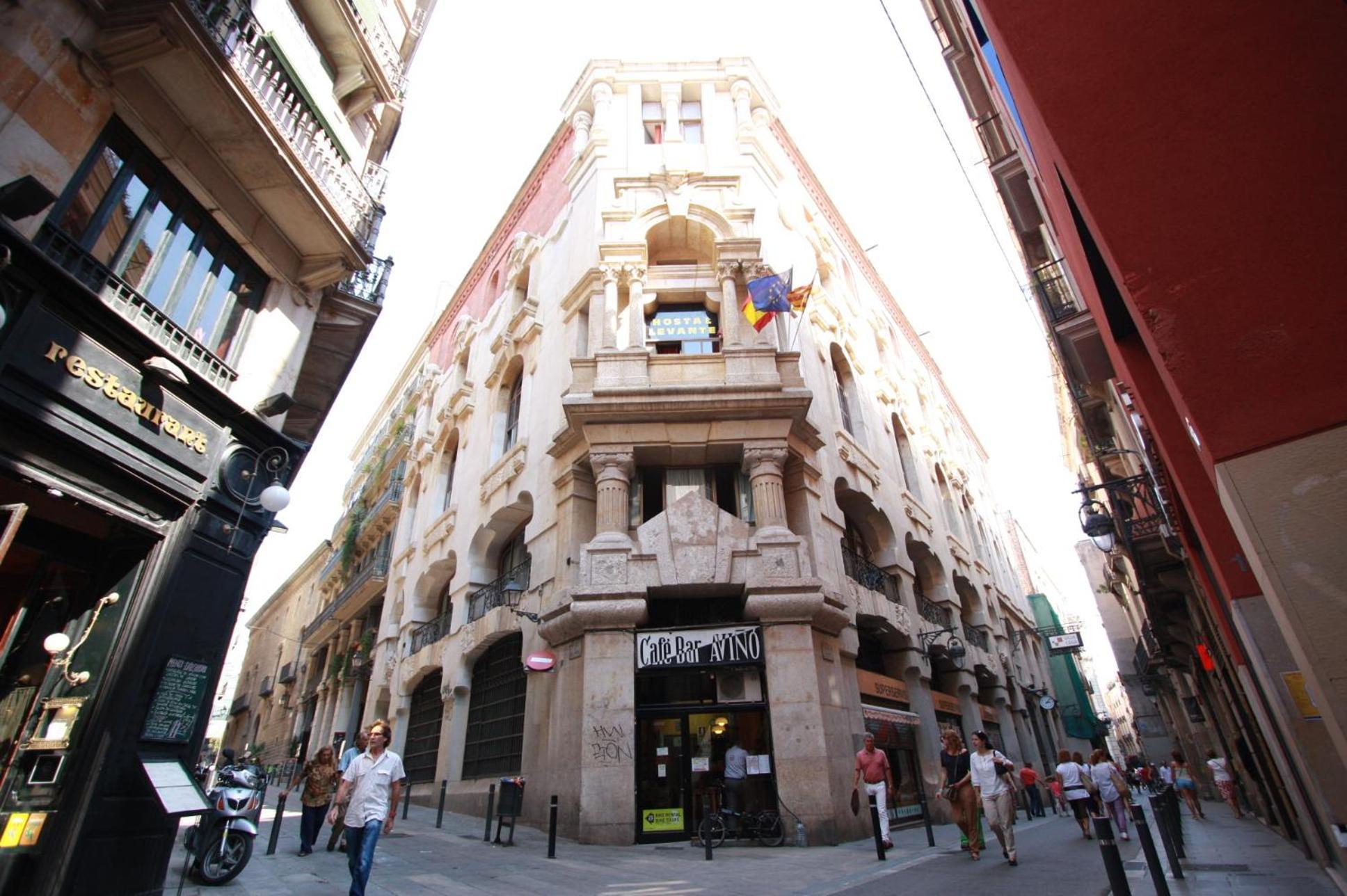 Pensión Levante 2*
