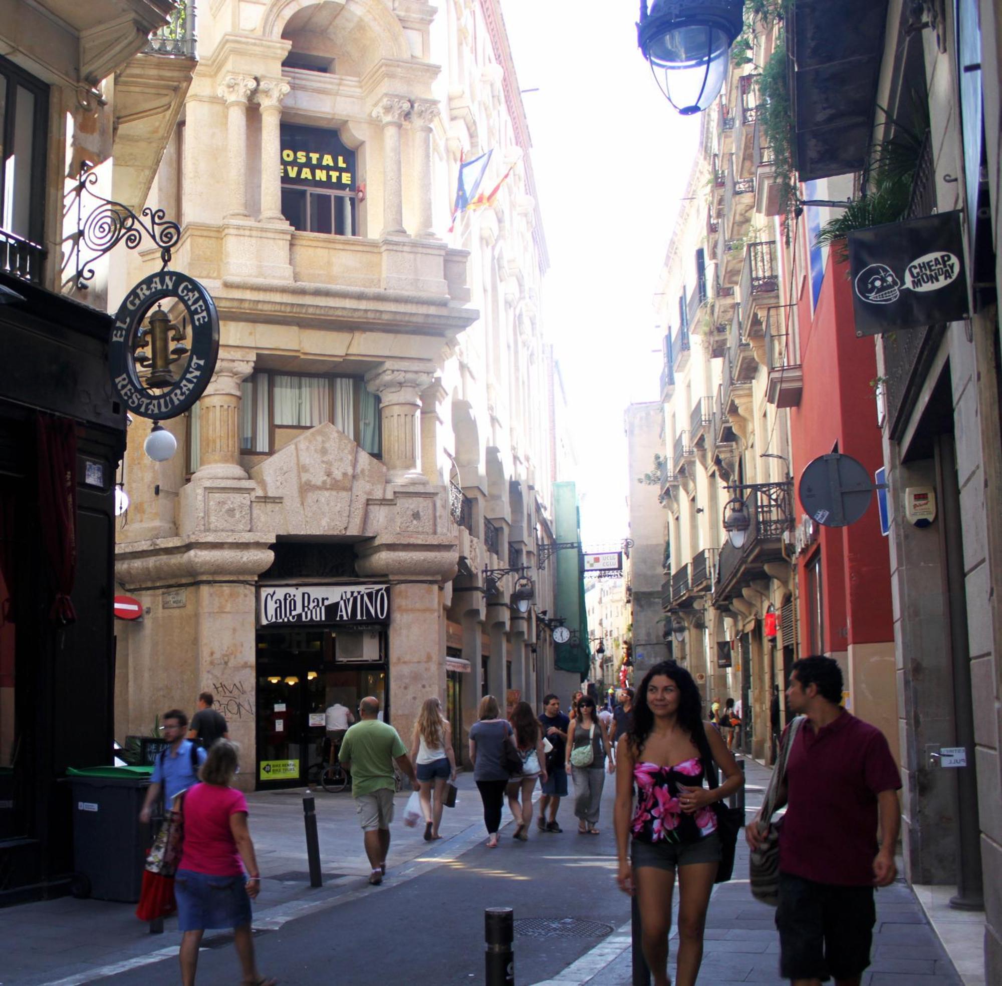 Pensión Levante 2*