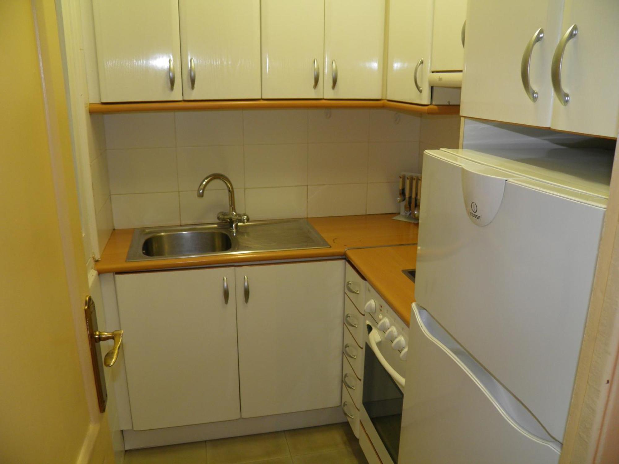 Apartamento Sant Jordi Girona 97 *