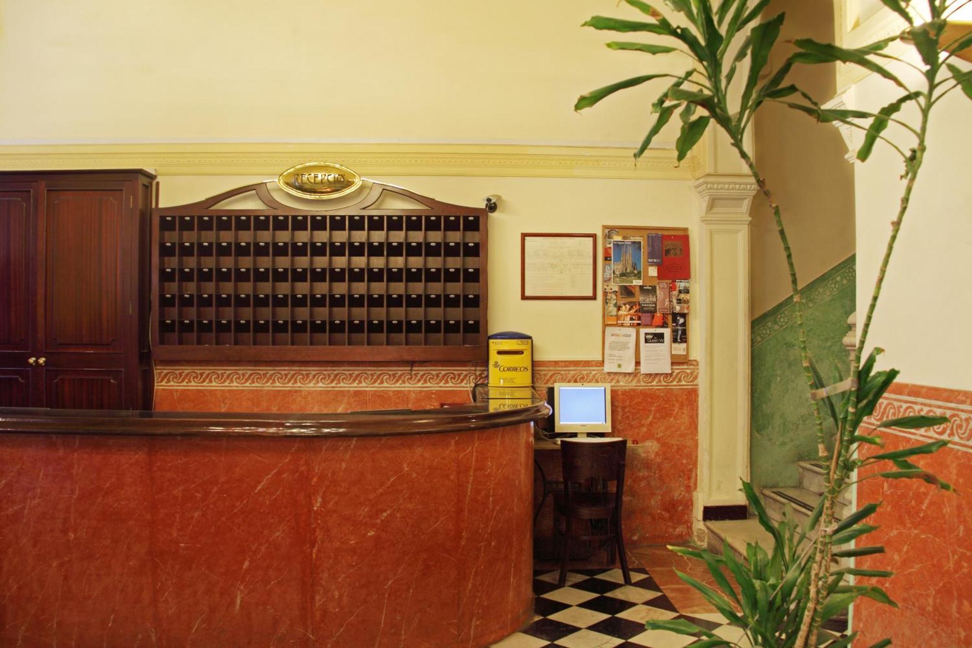 Hotel Peninsular *