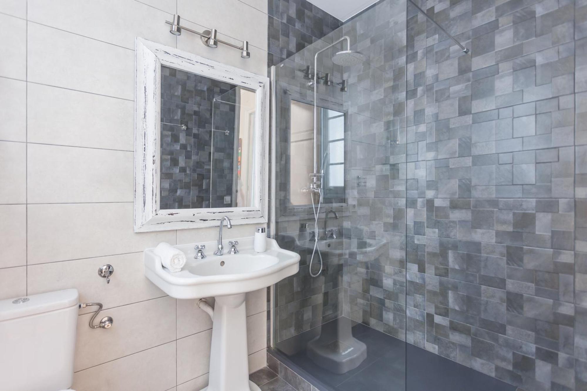 Art House Fira Apartments
