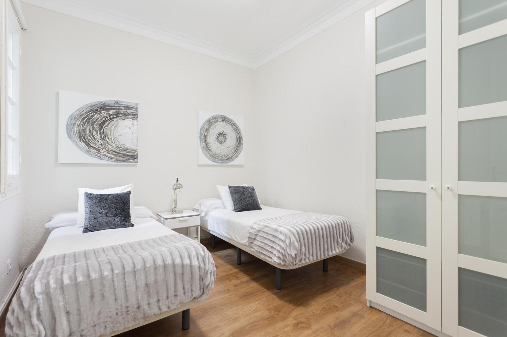 Art House Fira Apartments
