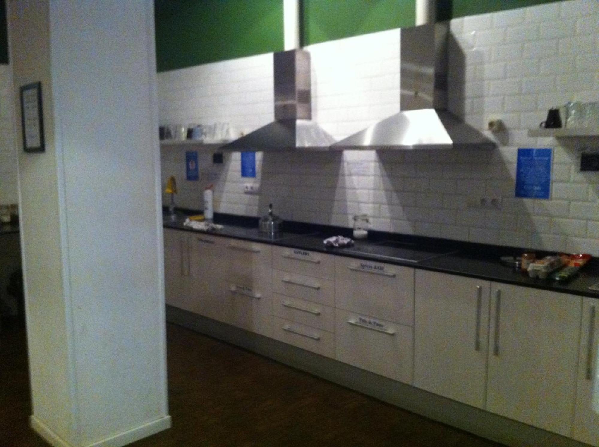 Hostal 360 *