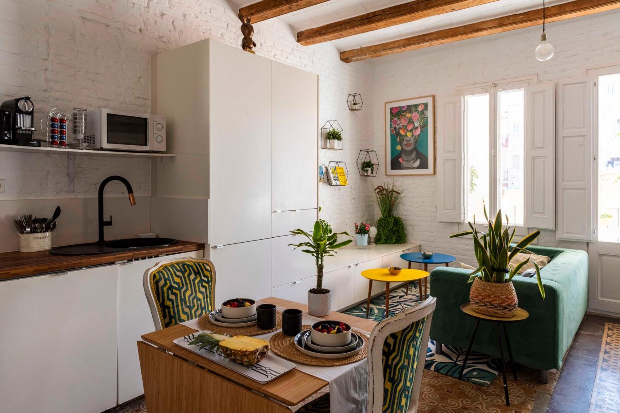 Apartamento Enchanting 2 Bedroom Flat With Terrace Near Placa Espanya