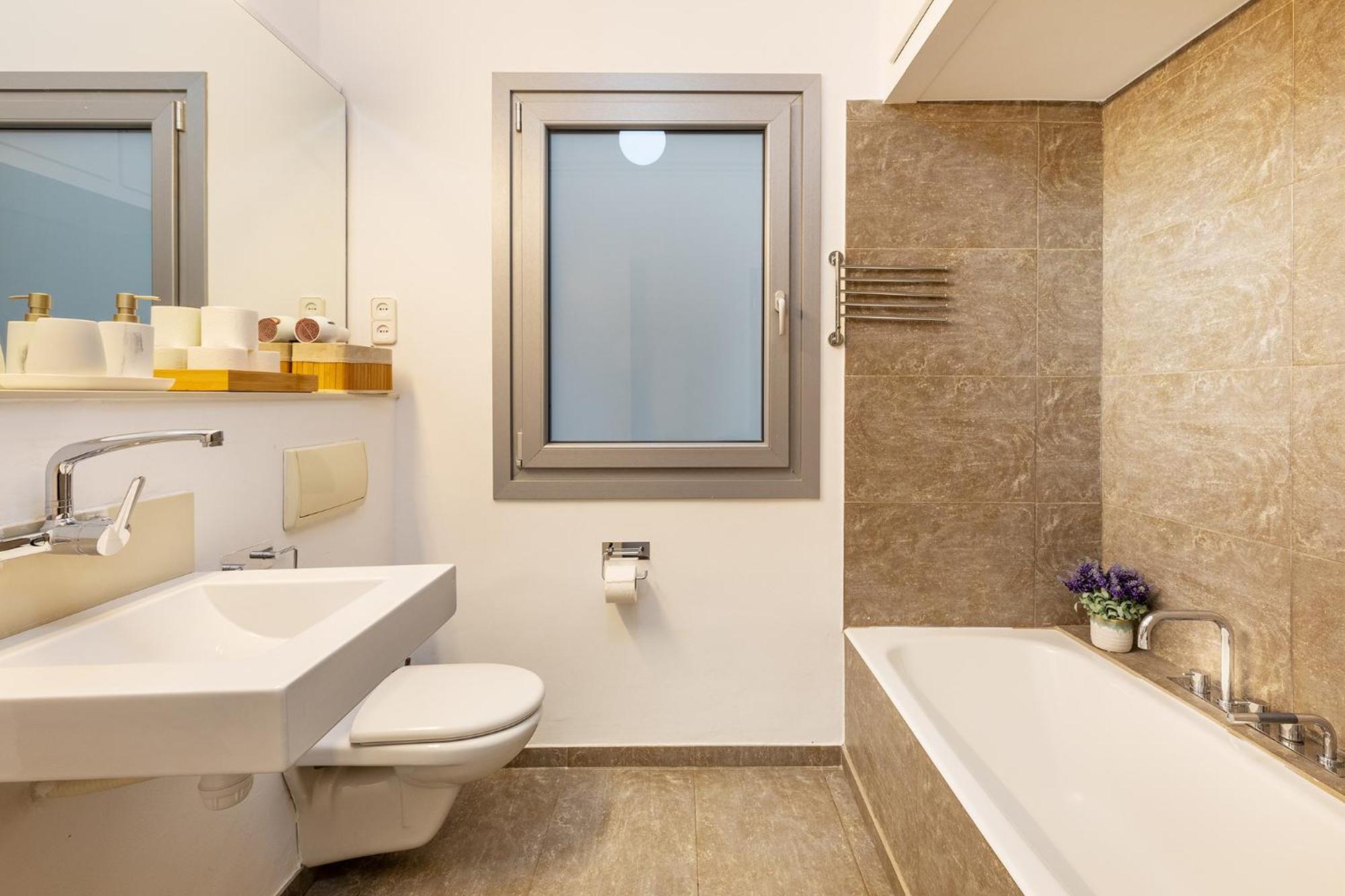 Apartamento Large & Beautiful 4min From Passeig De Gracia