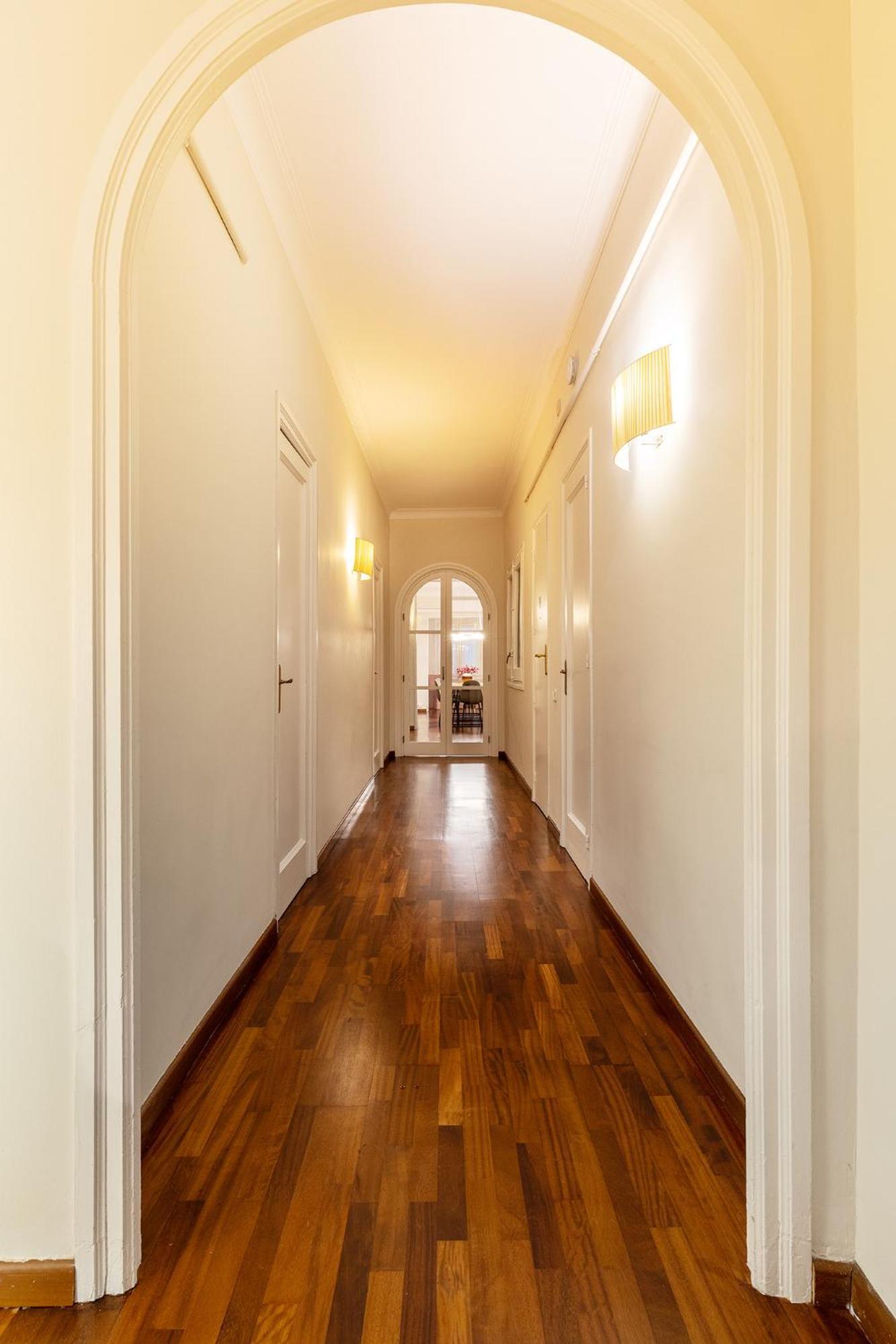 Apartamento Large & Beautiful 4min From Passeig De Gracia *