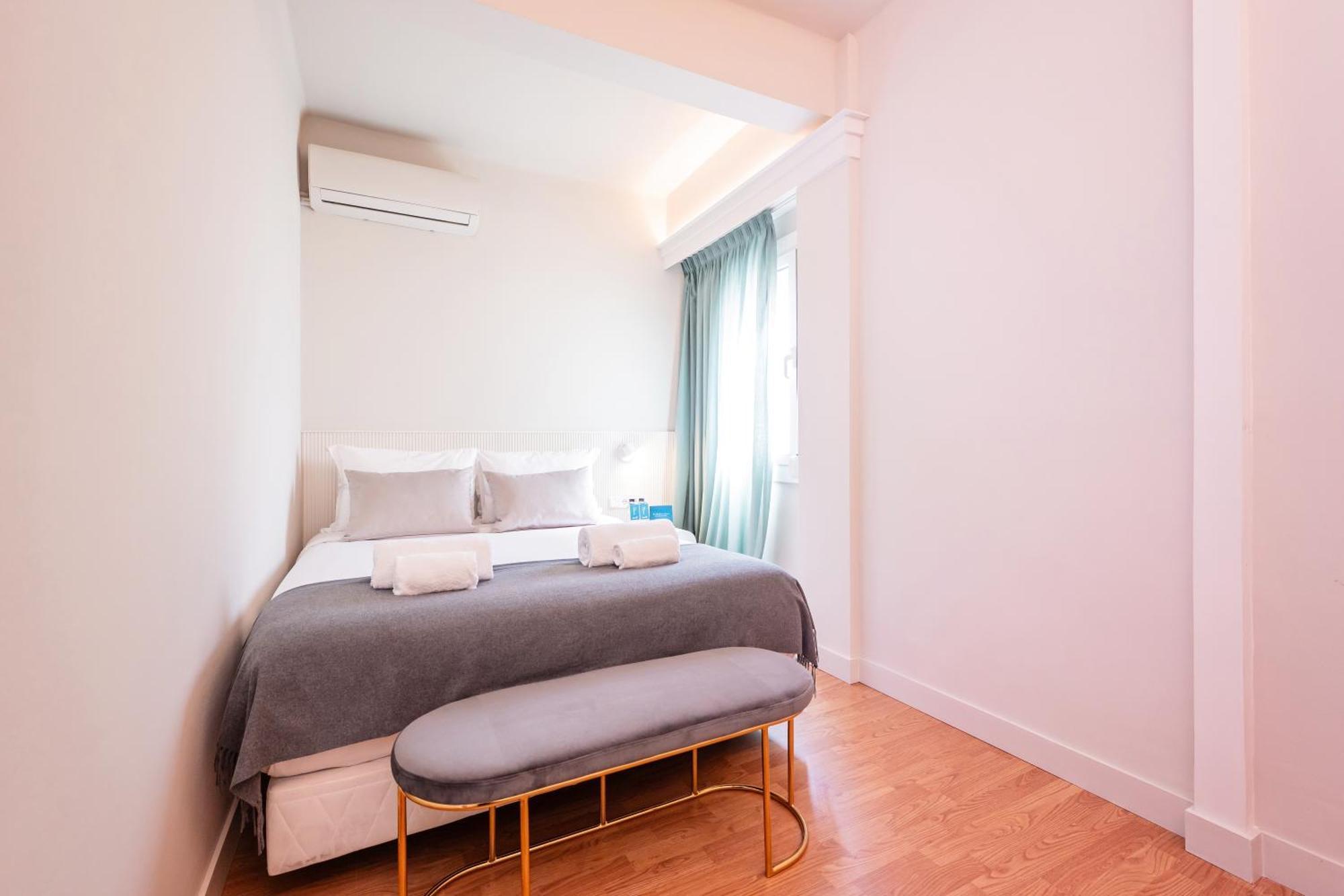 Sweett - Atic Eloi Apartment