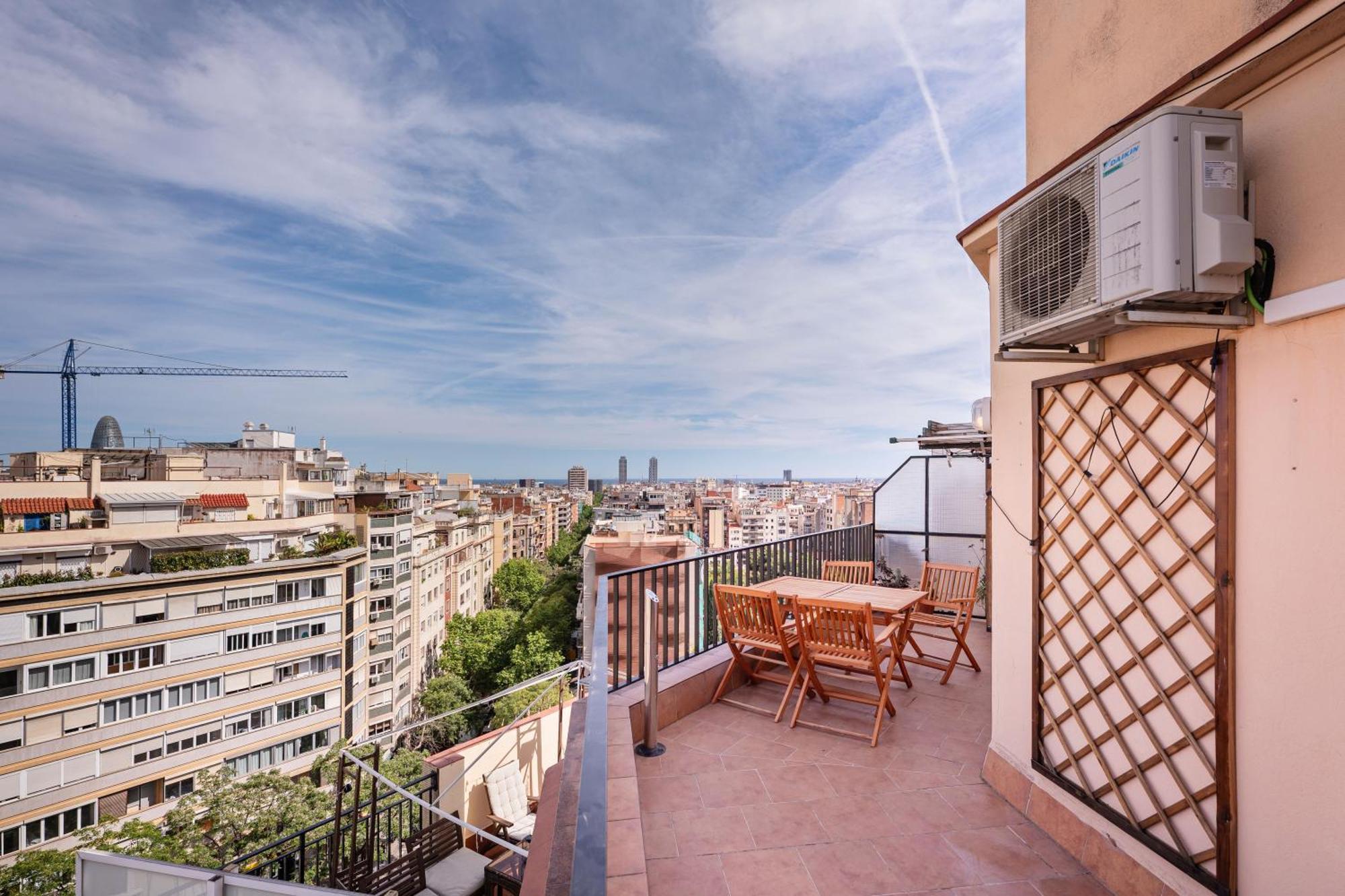 Sweett - Atic Eloi Apartment