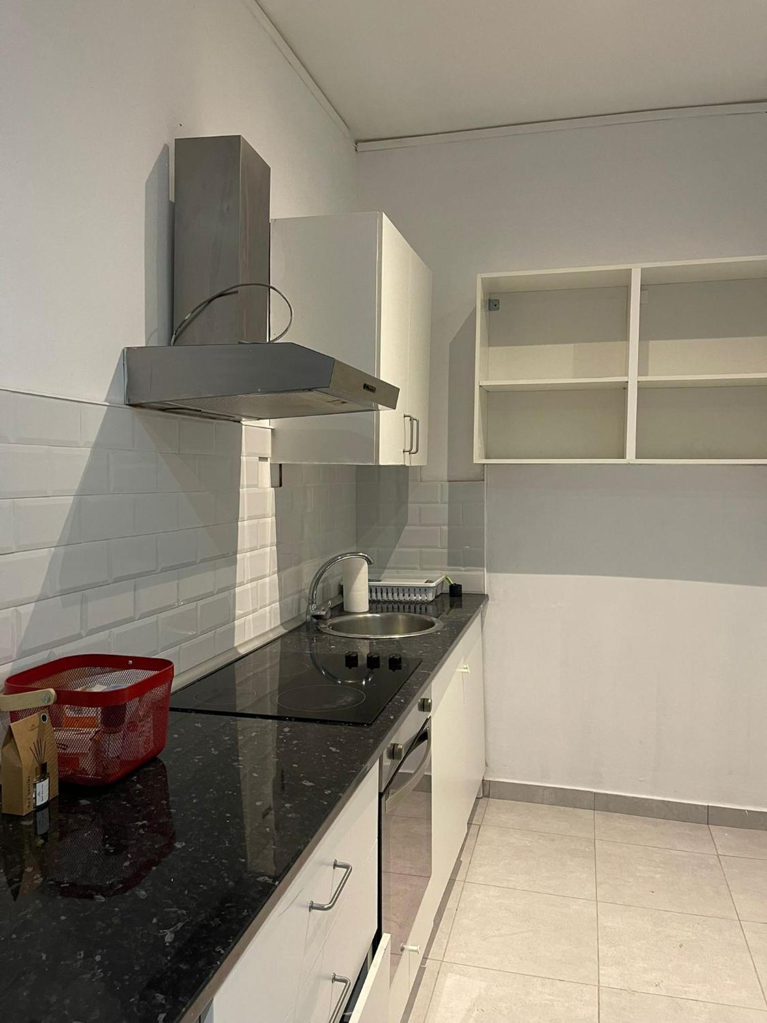Habitacion Para Tu Estadia Corta En Bcn Apartment