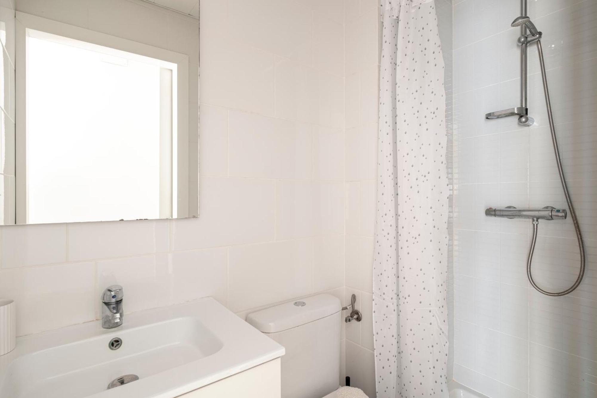 Centric Gracia Apartment