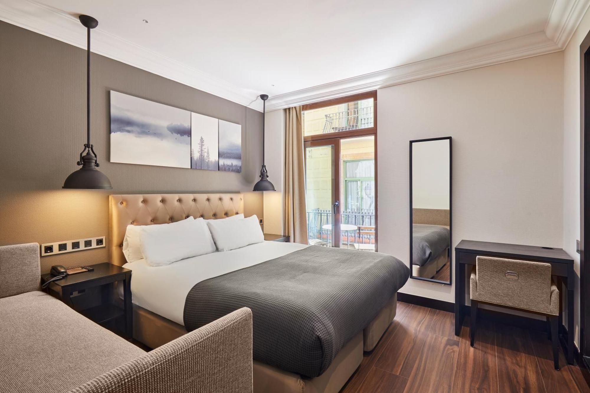 Hotel Cortes Rambla 3*