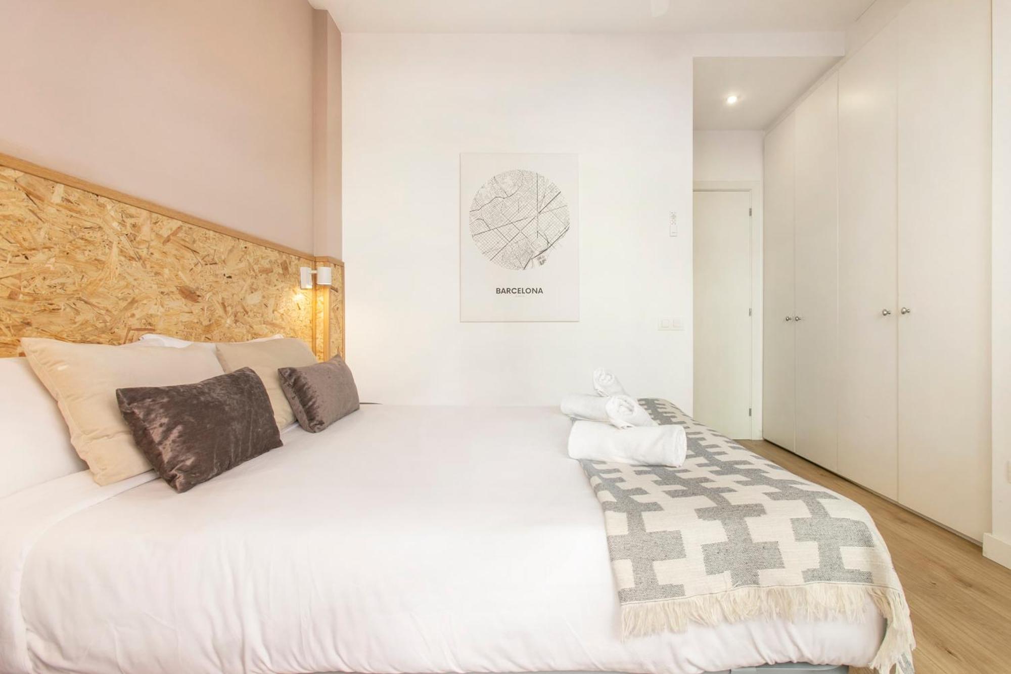 Chic And Modern In Gracia *